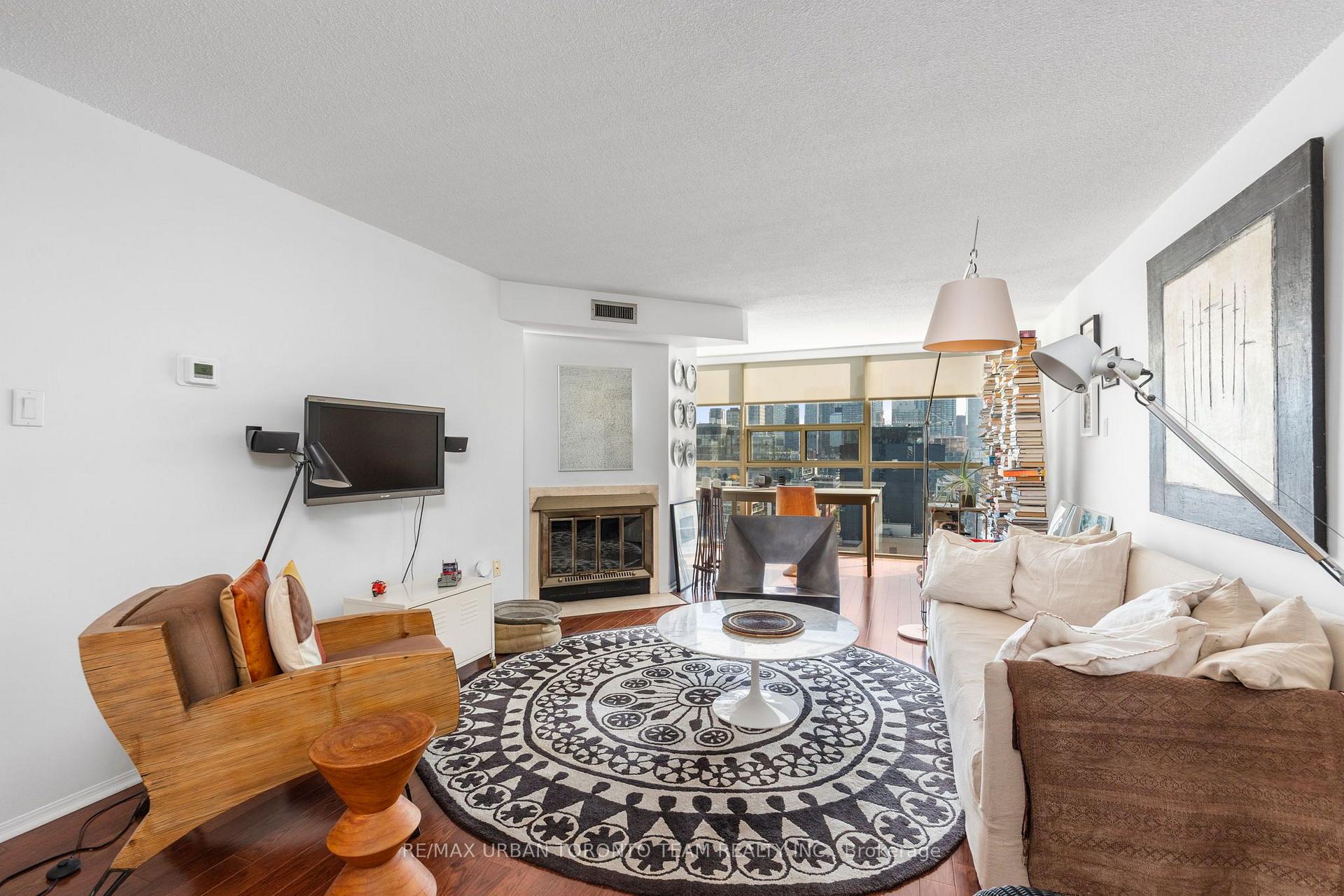 Photo 1 of Unit 1903, 705 King Street W, Toronto, Niagara — HOMEH