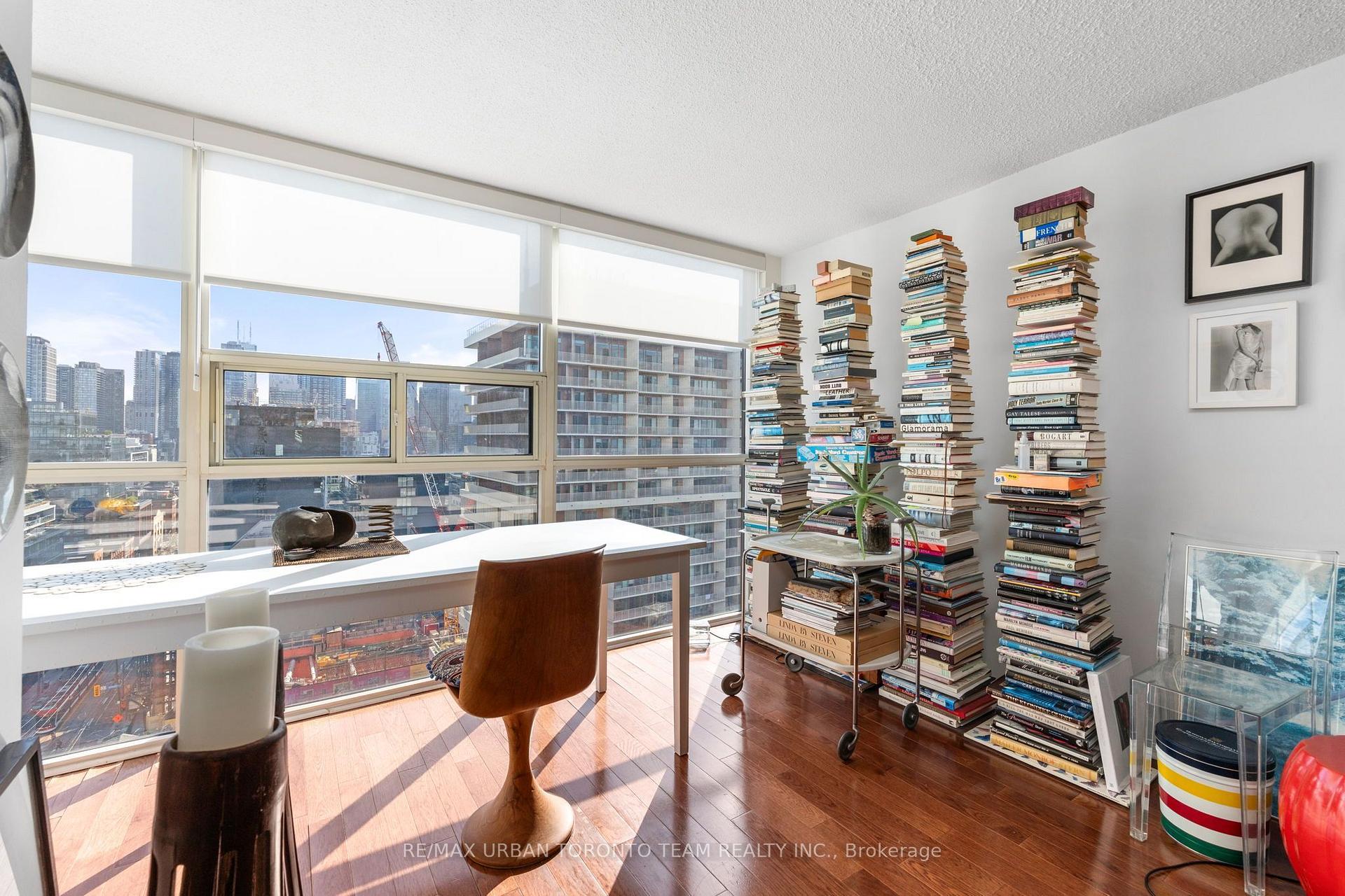 Photo 6 of Unit 1903, 705 King Street W, Toronto, Niagara — HOMEH