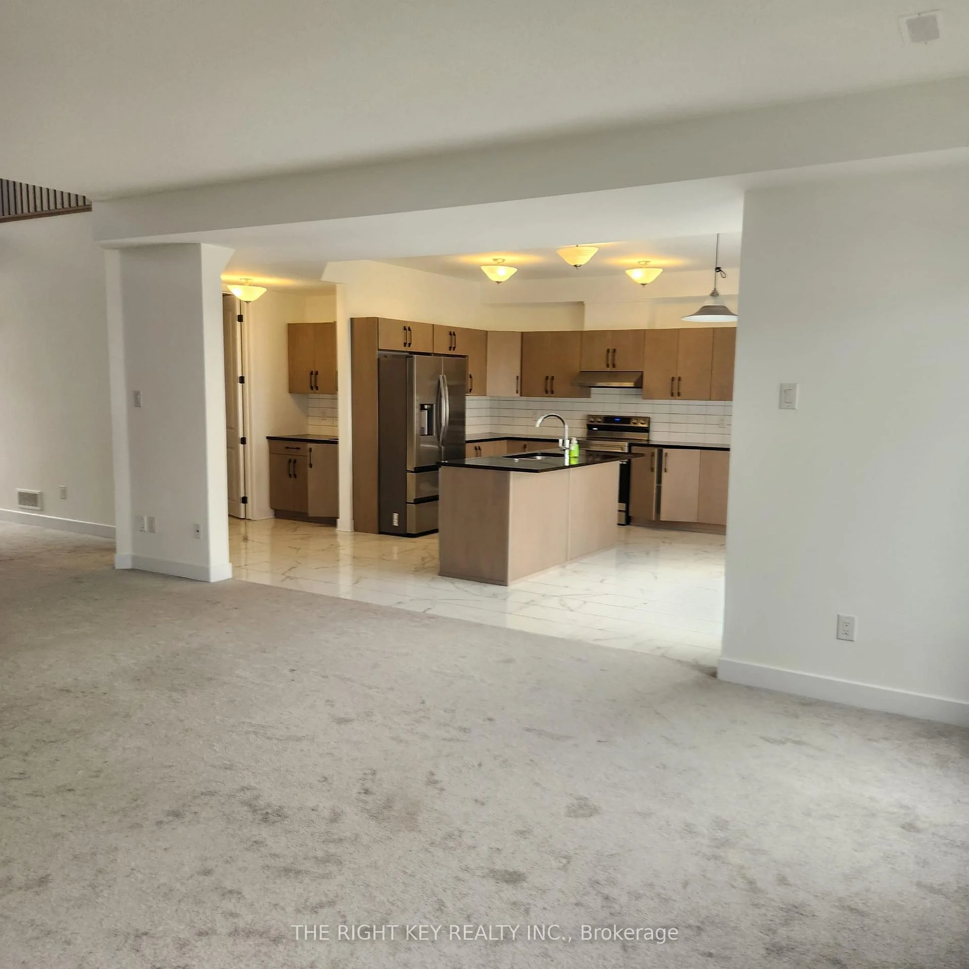 Photo 6 of 32 Dun Skipper Drive, Ottawa, Blossom Park/Kemp Park/Findlay Creek — HOMEH