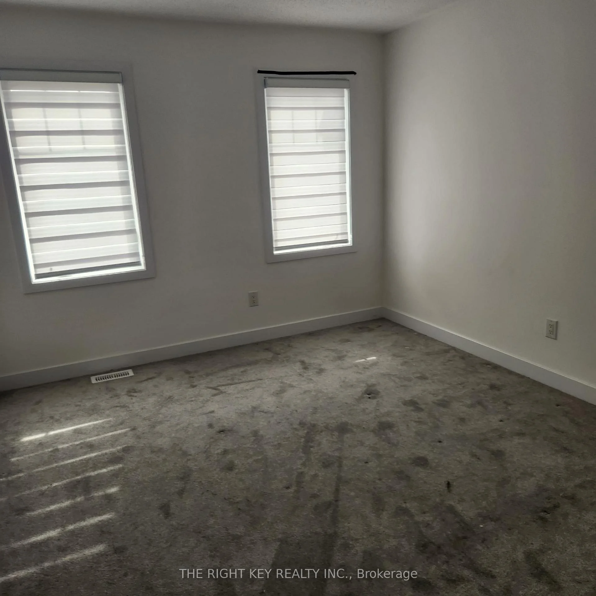 Photo 23 of 32 Dun Skipper Drive, Ottawa, Blossom Park/Kemp Park/Findlay Creek — HOMEH