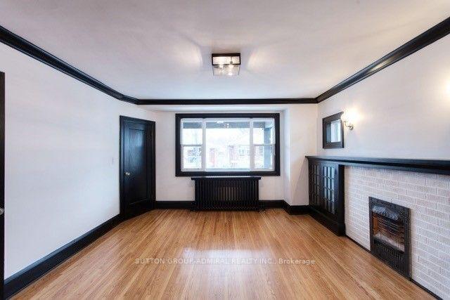 Photo 3 of Unit Upper, 51 Wineva Avenue, Toronto, The Beaches — HOMEH