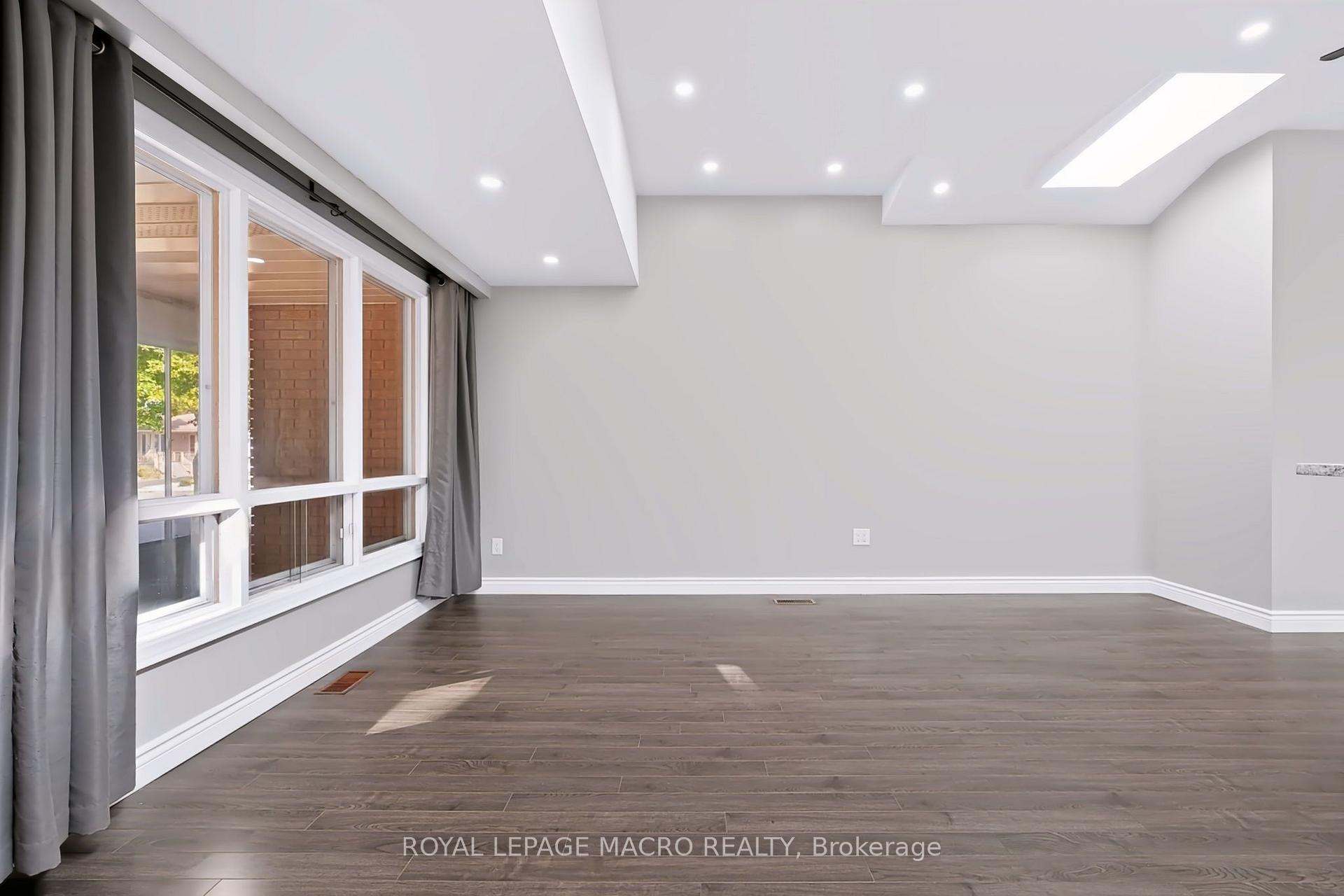 Photo 5 of 15 Clearwater Drive, Hamilton, Rolston — HOMEH