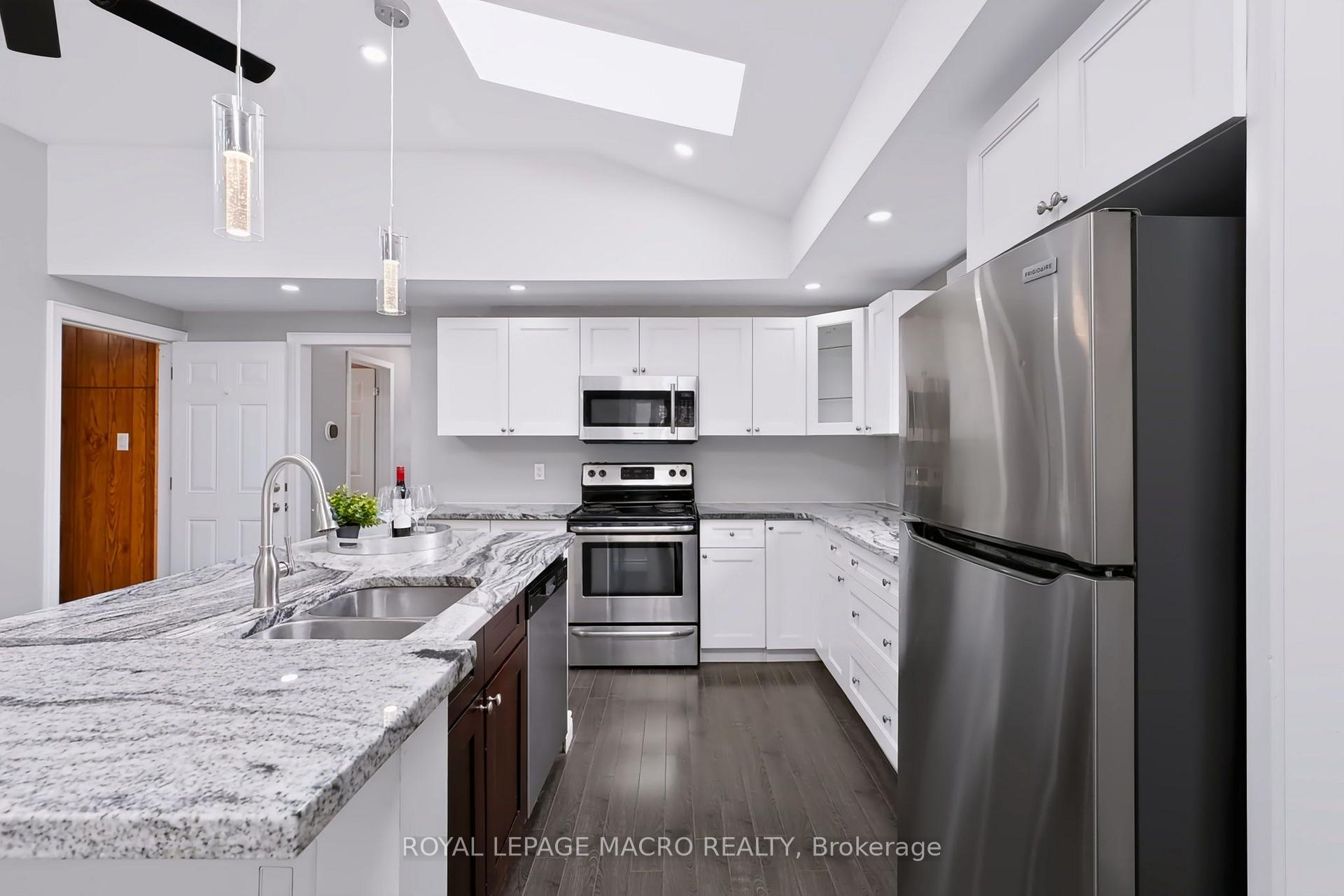 Photo 9 of 15 Clearwater Drive, Hamilton, Rolston — HOMEH