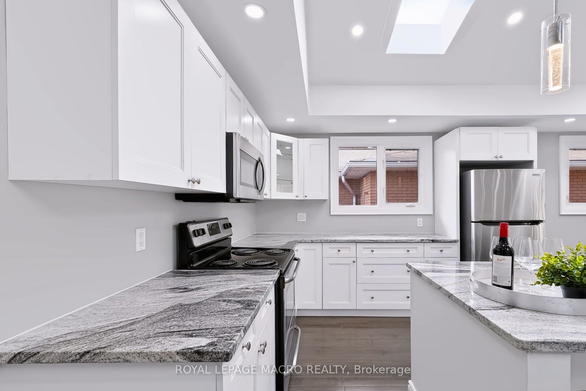 Photo 13 of 15 Clearwater Drive, Hamilton, Rolston — HOMEH