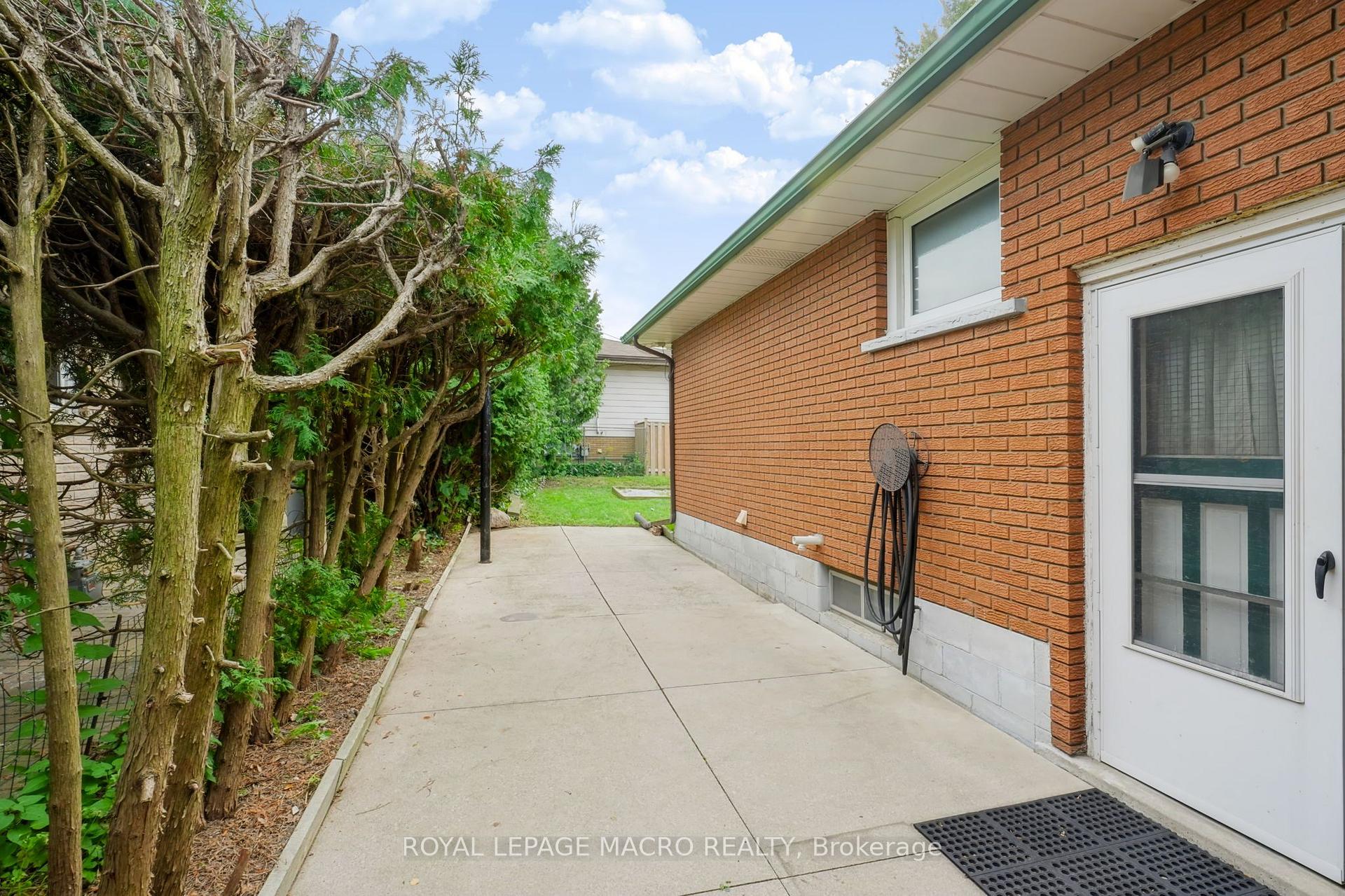 Photo 32 of 15 Clearwater Drive, Hamilton, Rolston — HOMEH