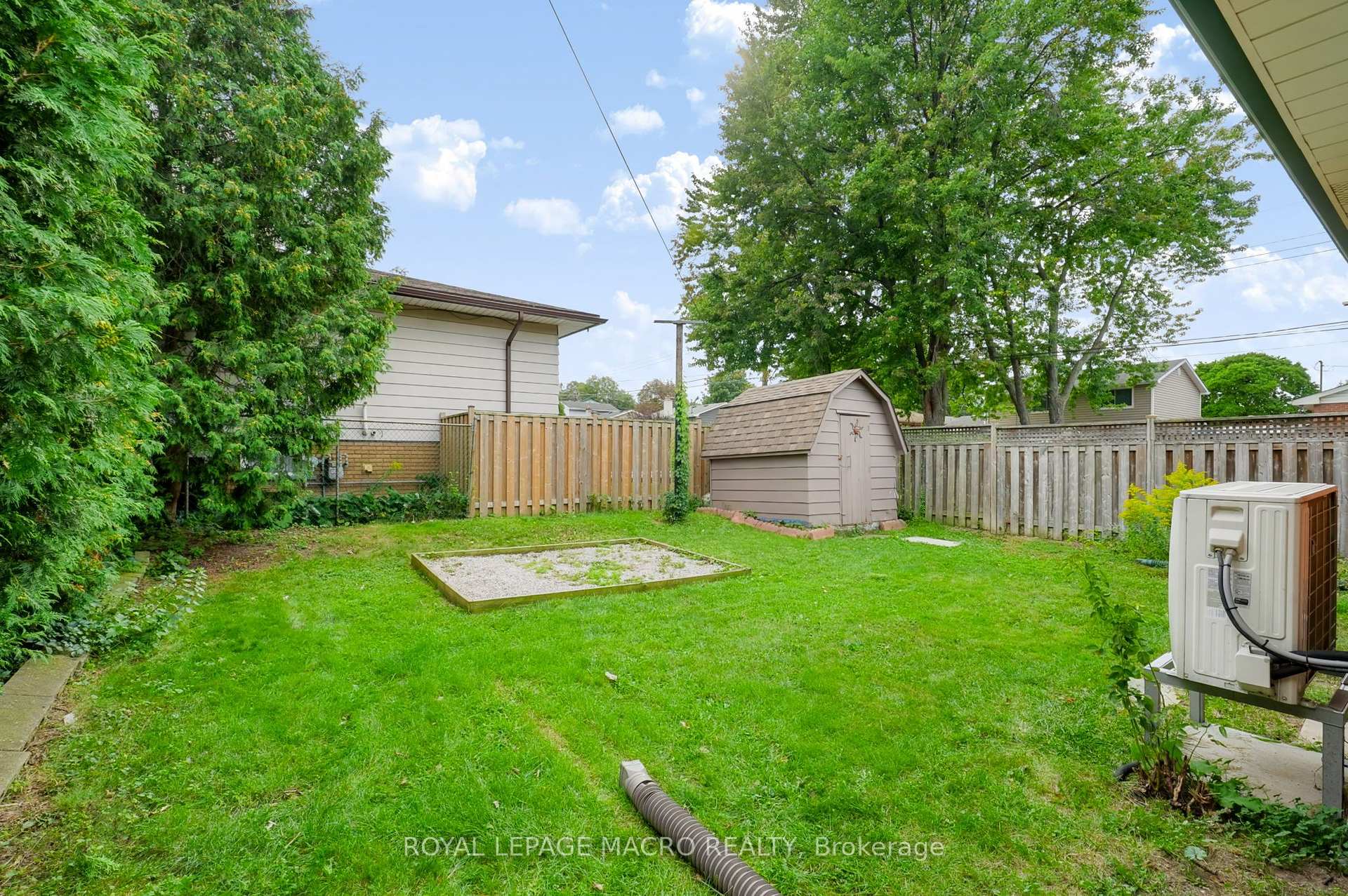 Photo 33 of 15 Clearwater Drive, Hamilton, Rolston — HOMEH