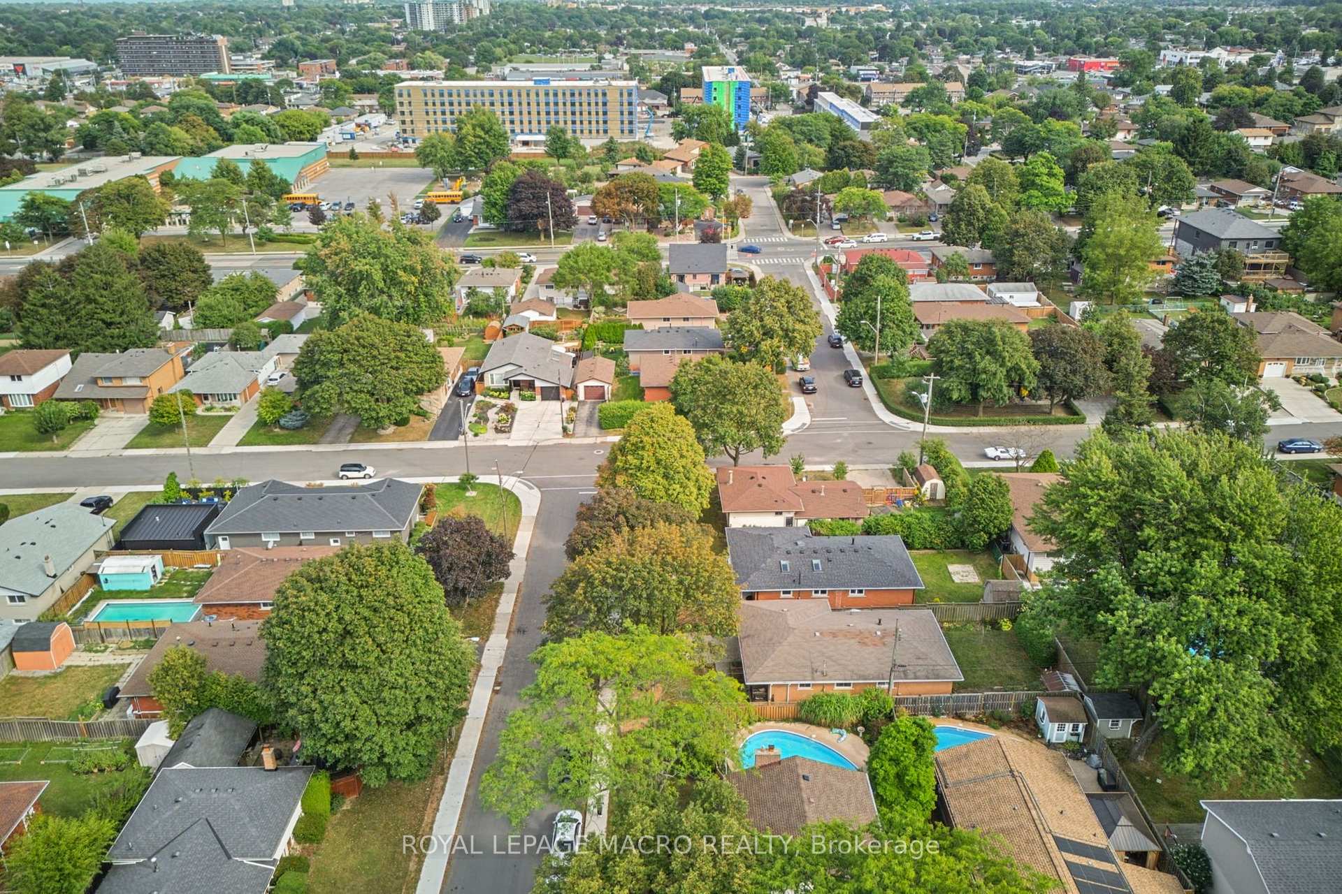 Photo 36 of 15 Clearwater Drive, Hamilton, Rolston — HOMEH