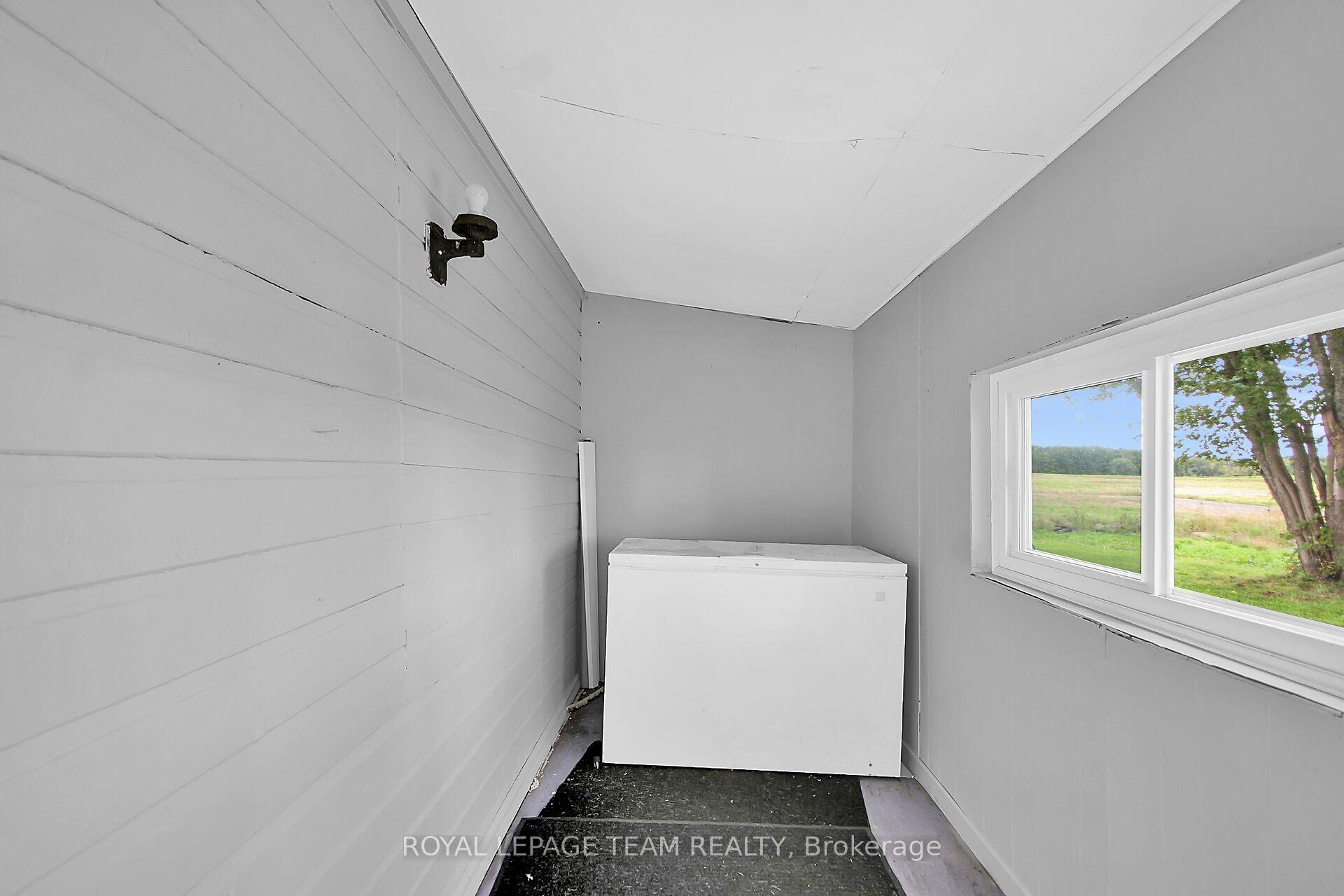 Photo 9 of 2451 9th Line, Ottawa, Metcalfe — HOMEH