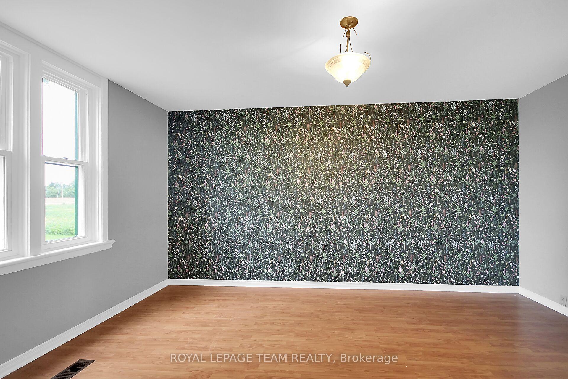 Photo 13 of 2451 9th Line, Ottawa, Metcalfe — HOMEH