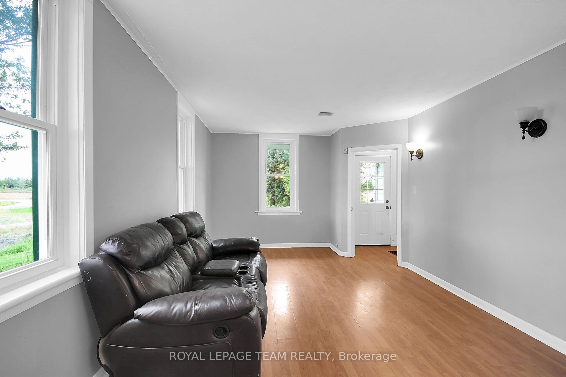Photo 17 of 2451 9th Line, Ottawa, Metcalfe — HOMEH
