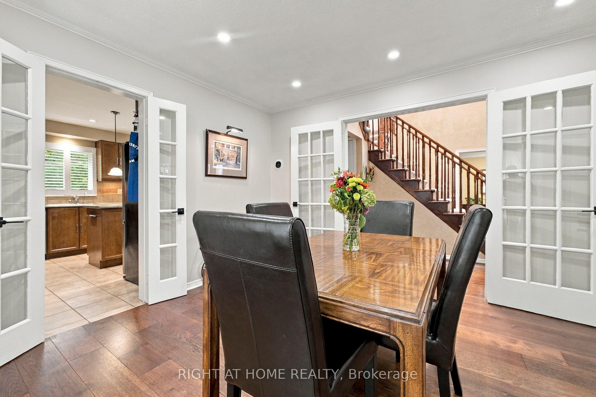 Photo 15 of 20 Mowat Court, Brampton, Heart Lake East — HOMEH