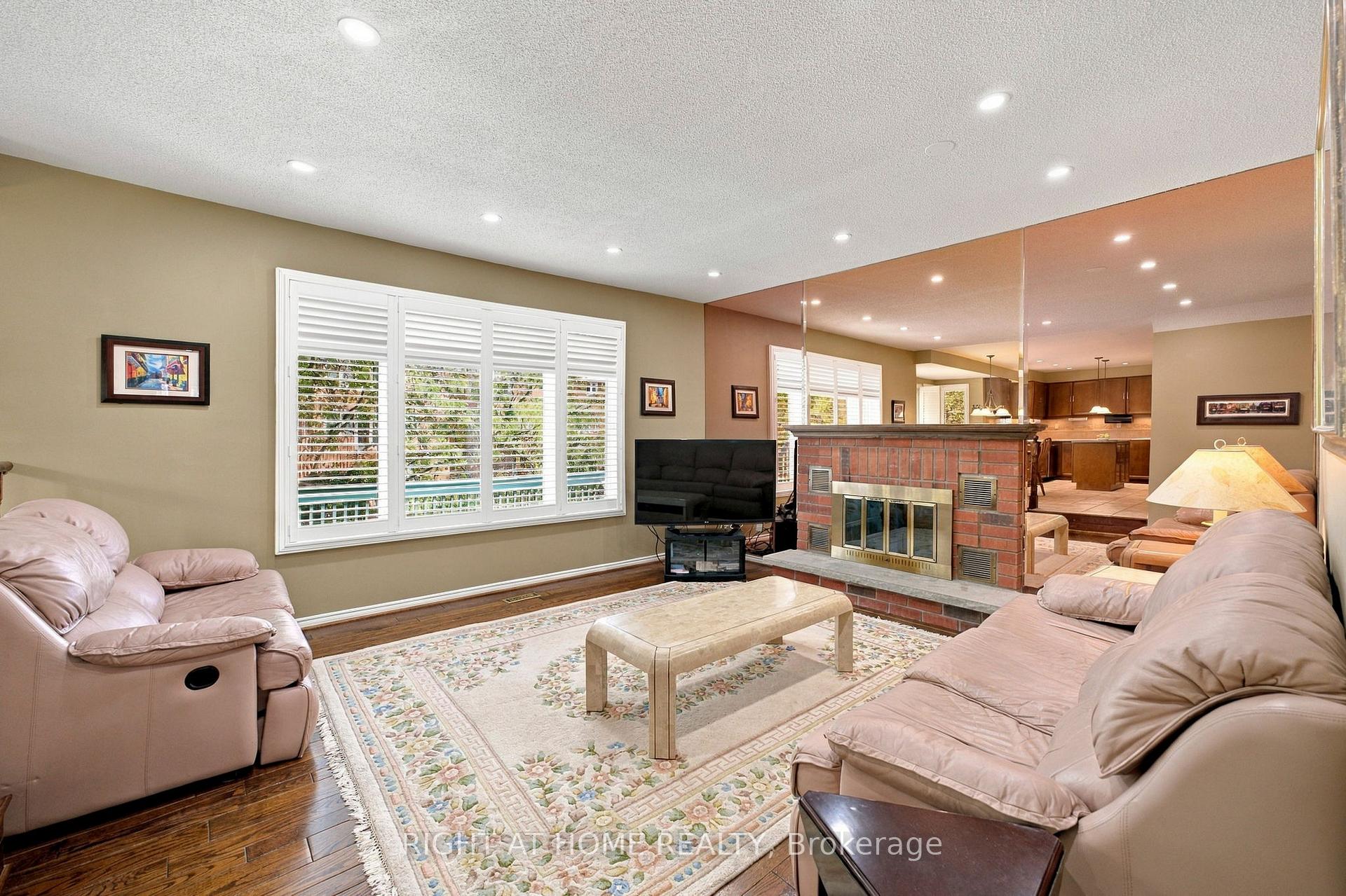 Photo 22 of 20 Mowat Court, Brampton, Heart Lake East — HOMEH