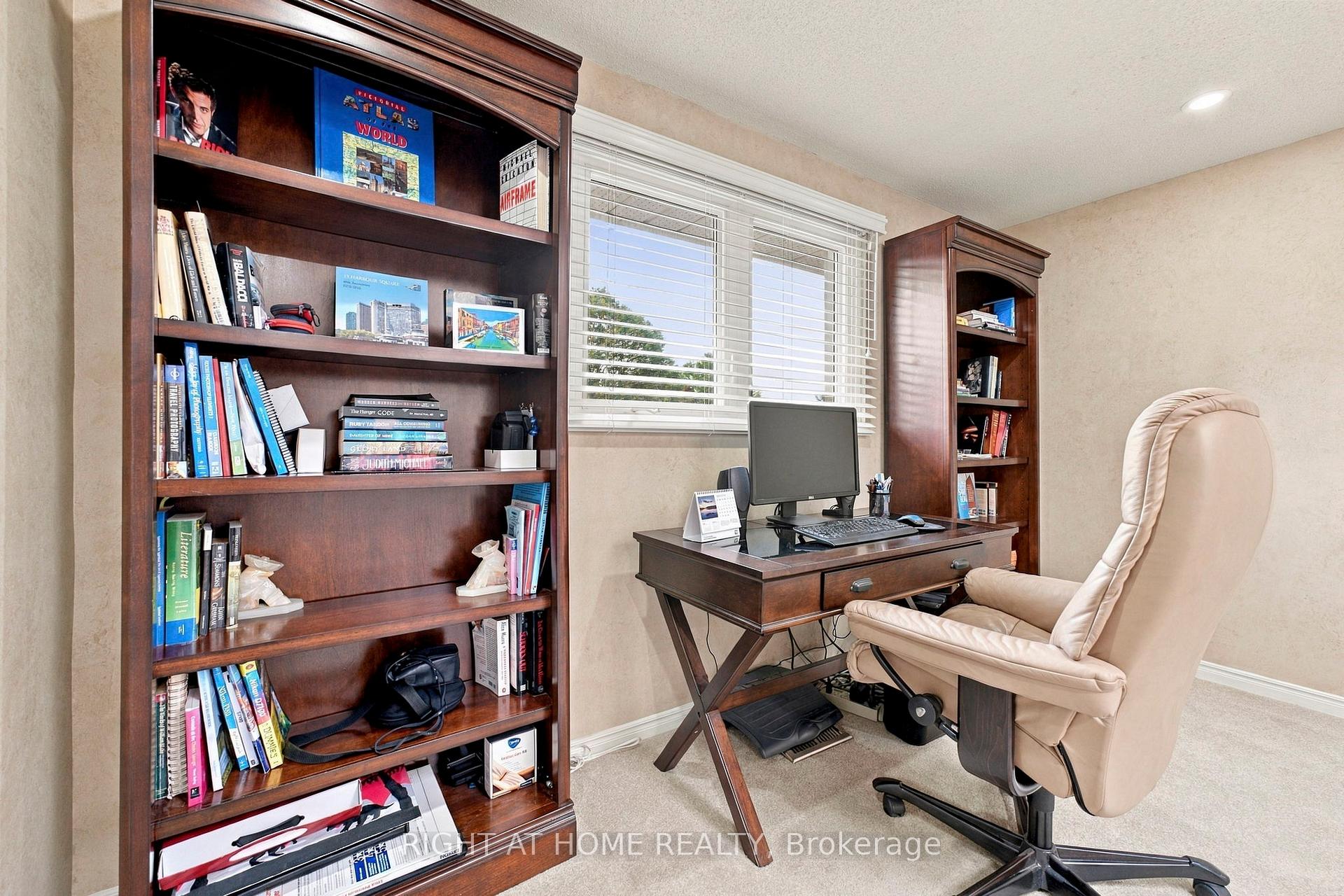 Photo 36 of 20 Mowat Court, Brampton, Heart Lake East — HOMEH