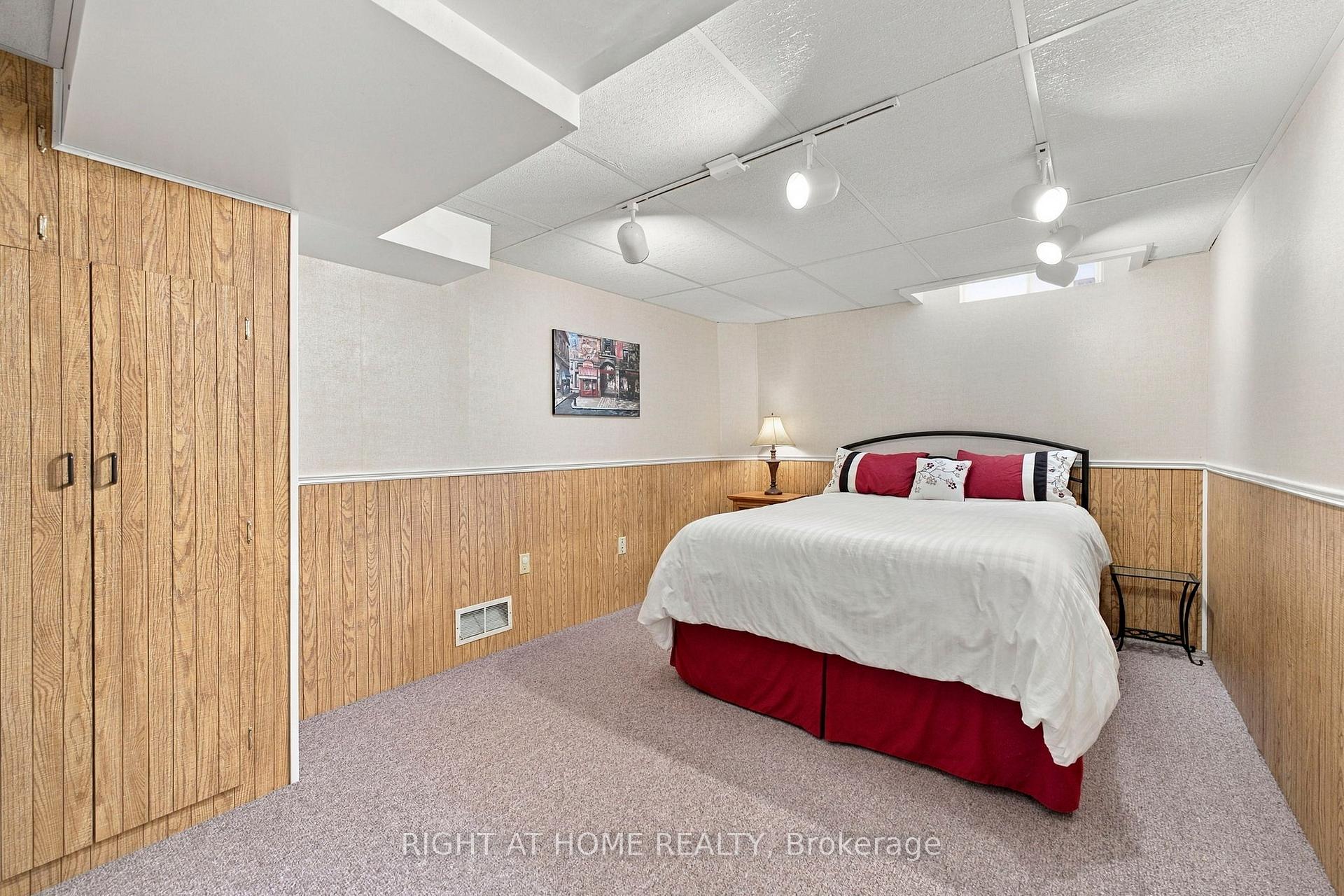 Photo 42 of 20 Mowat Court, Brampton, Heart Lake East — HOMEH