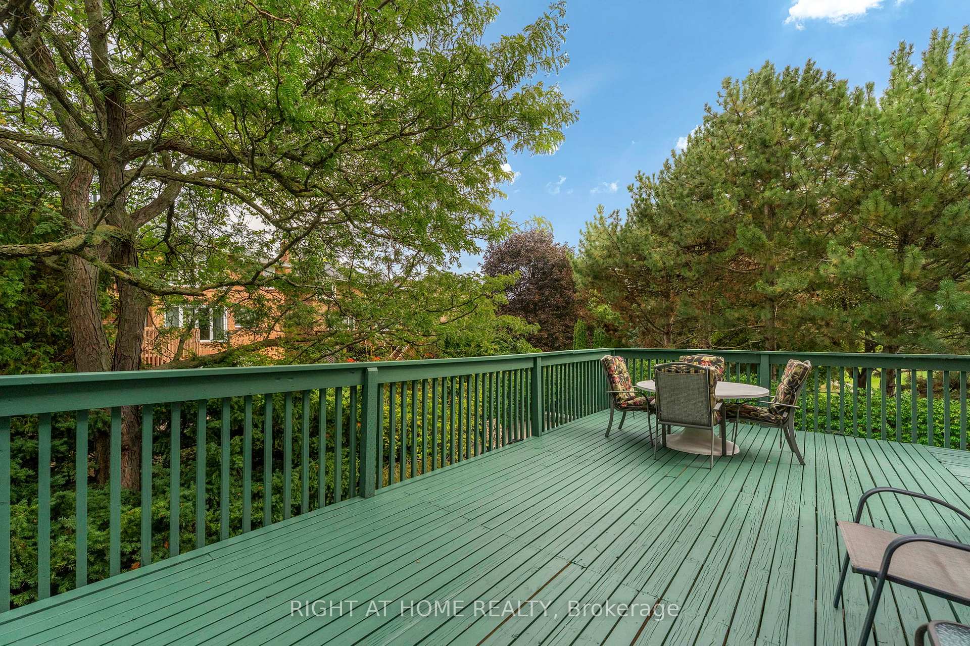 Photo 43 of 20 Mowat Court, Brampton, Heart Lake East — HOMEH