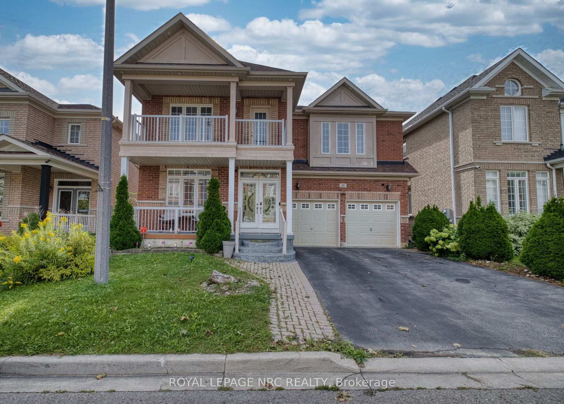 Photo 1 of 25 Maverick Crescent, Brampton, Sandringham-Wellington — HOMEH