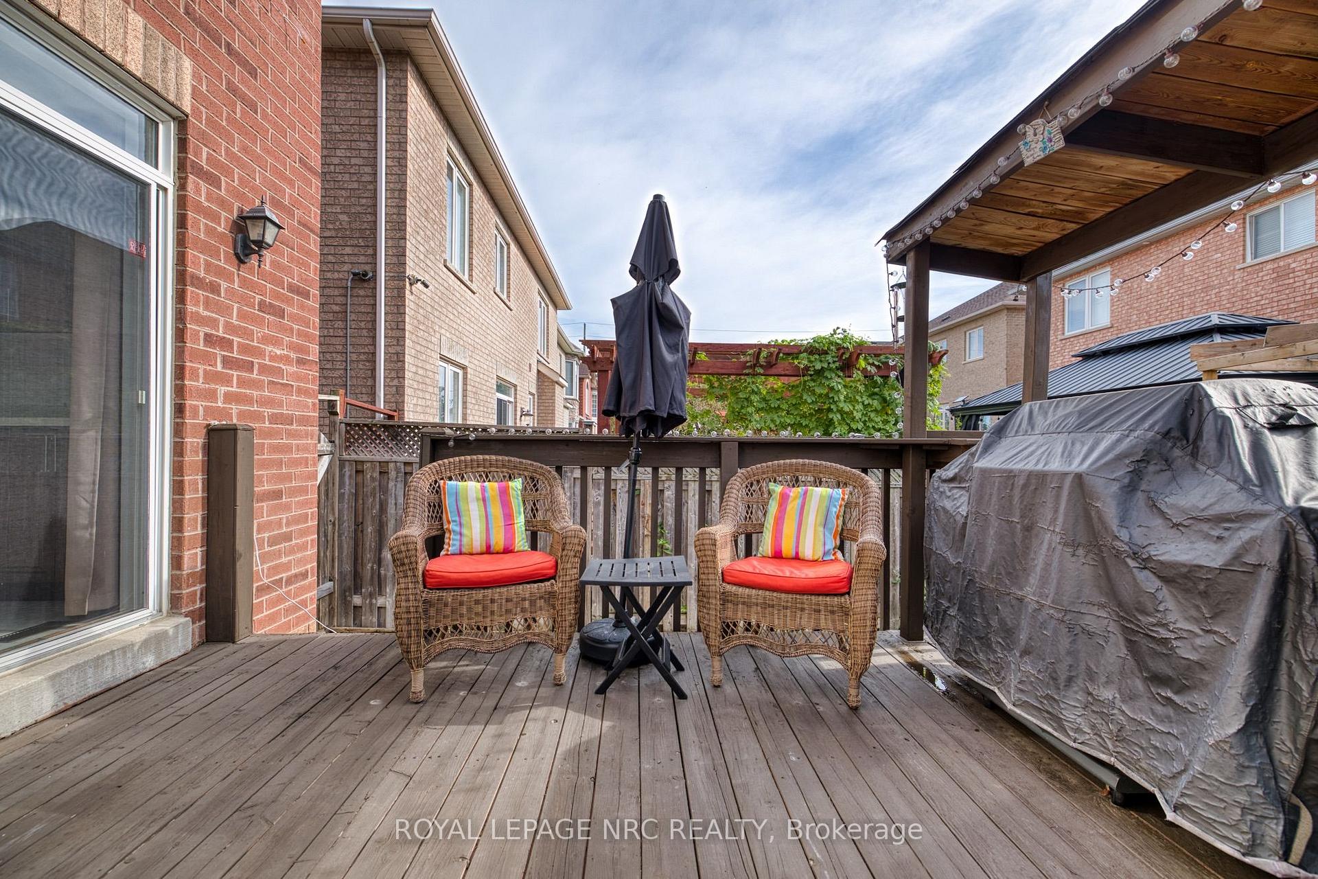 Photo 13 of 25 Maverick Crescent, Brampton, Sandringham-Wellington — HOMEH