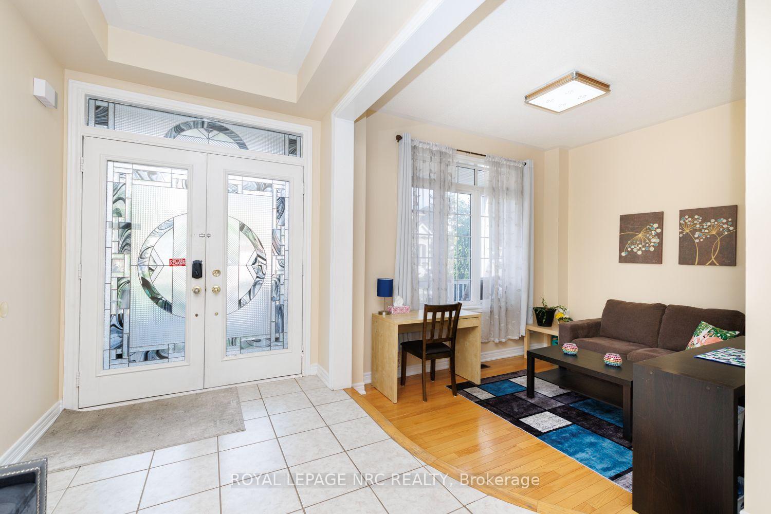 Photo 23 of 25 Maverick Crescent, Brampton, Sandringham-Wellington — HOMEH
