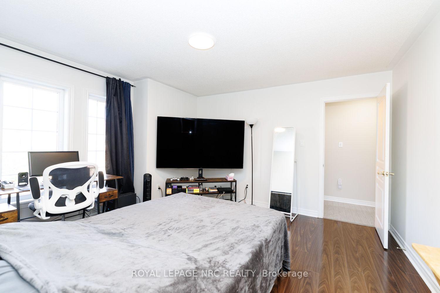 Photo 47 of 25 Maverick Crescent, Brampton, Sandringham-Wellington — HOMEH