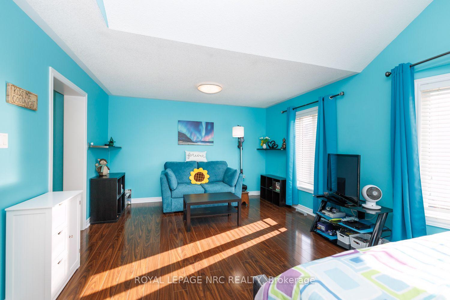 Photo 55 of 25 Maverick Crescent, Brampton, Sandringham-Wellington — HOMEH