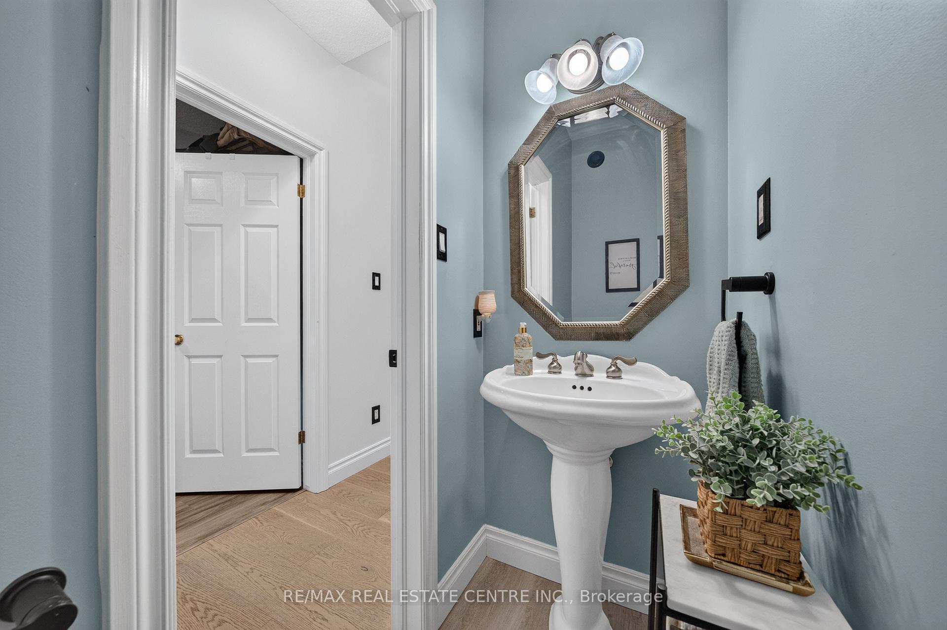 Photo 9 of 1295 Sheffield Road, North Dumfries — HOMEH