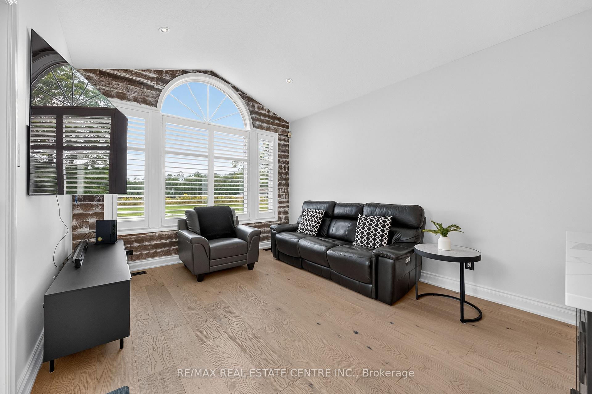 Photo 21 of 1295 Sheffield Road, North Dumfries — HOMEH
