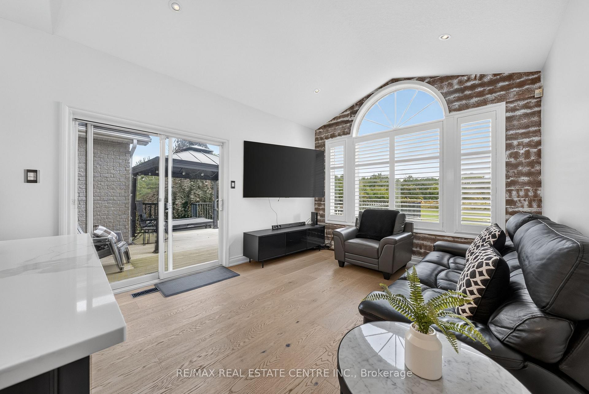 Photo 22 of 1295 Sheffield Road, North Dumfries — HOMEH