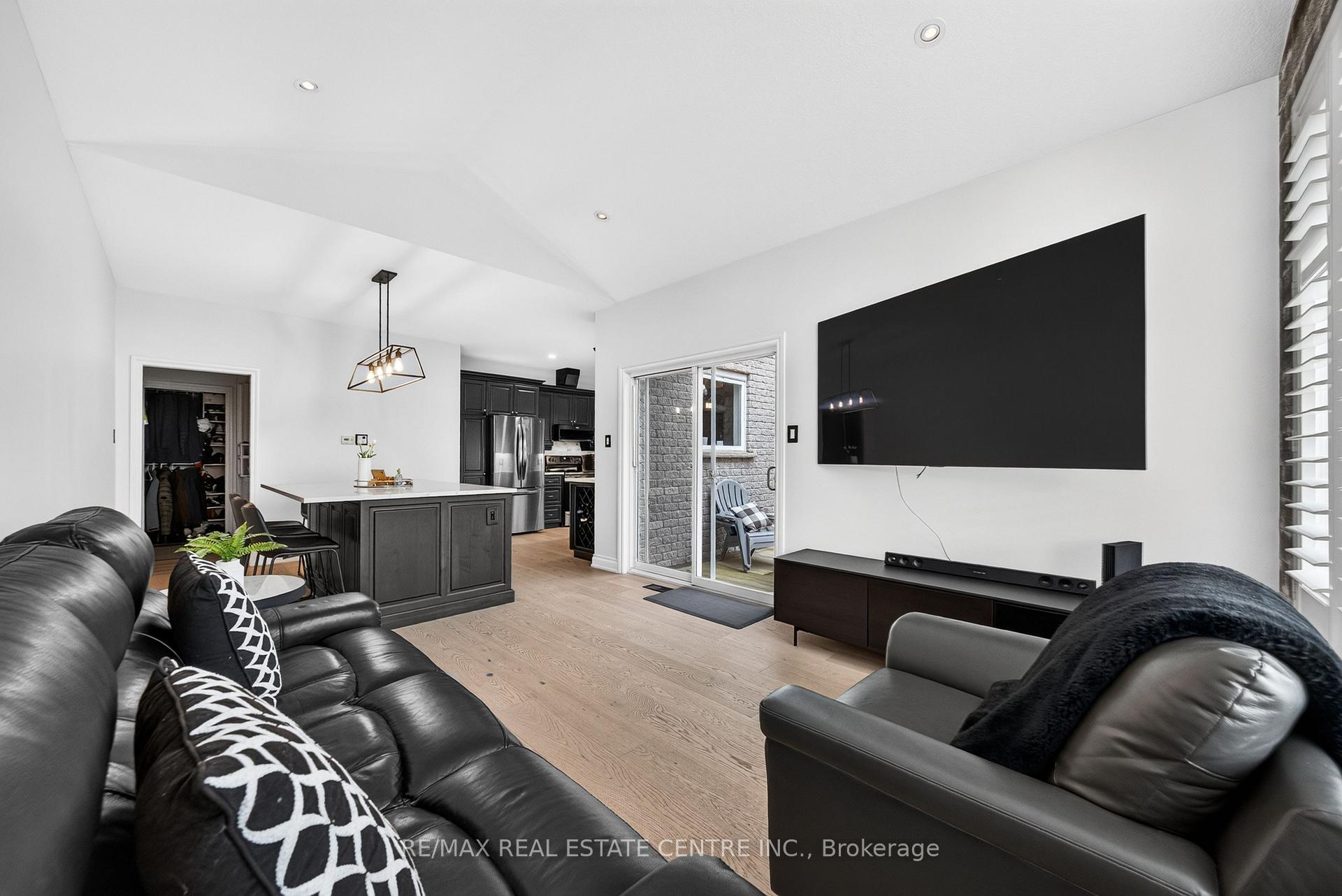 Photo 23 of 1295 Sheffield Road, North Dumfries — HOMEH
