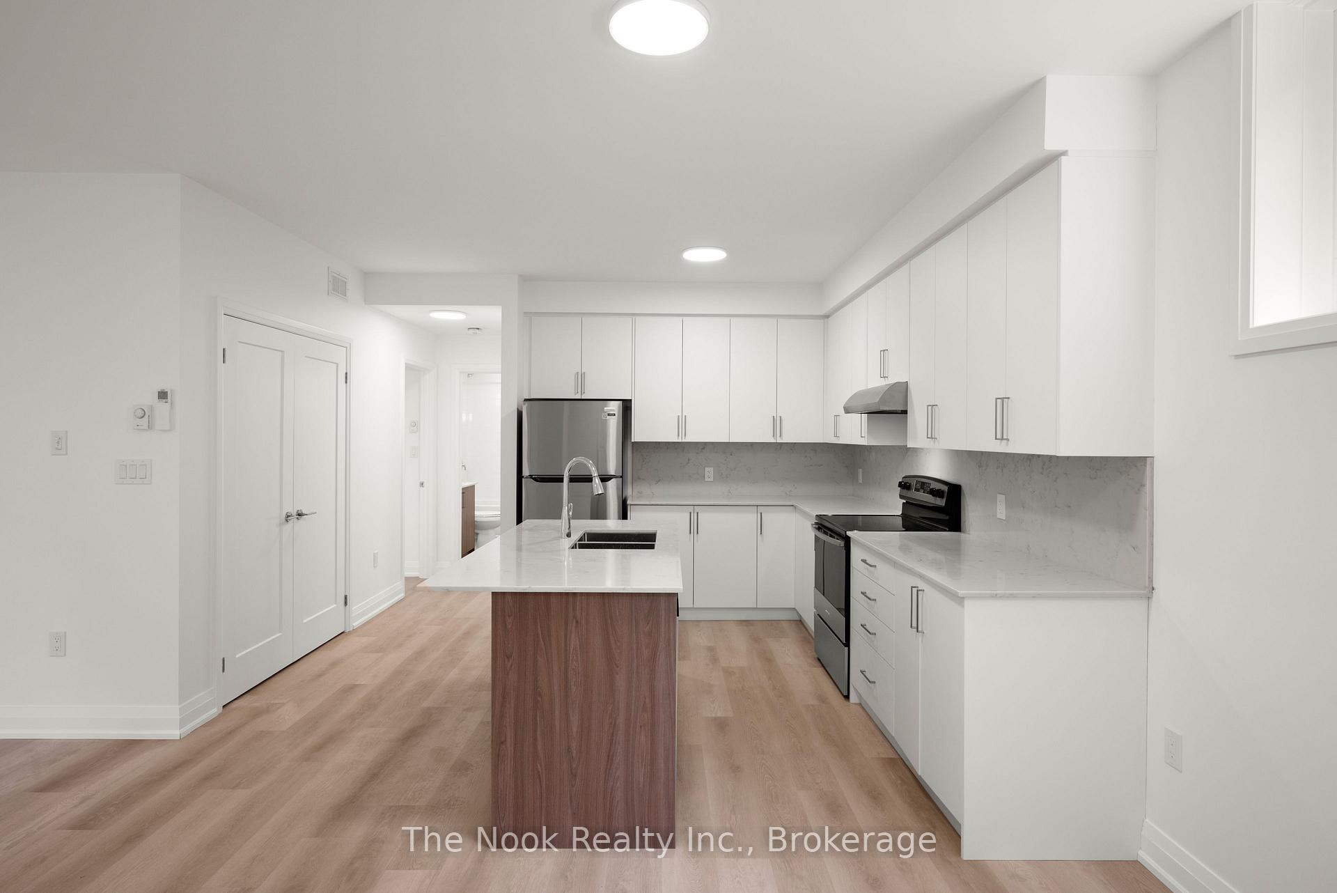 Photo 9 of Unit 3, 403 Thorton Road N, Oshawa, McLaughlin — HOMEH