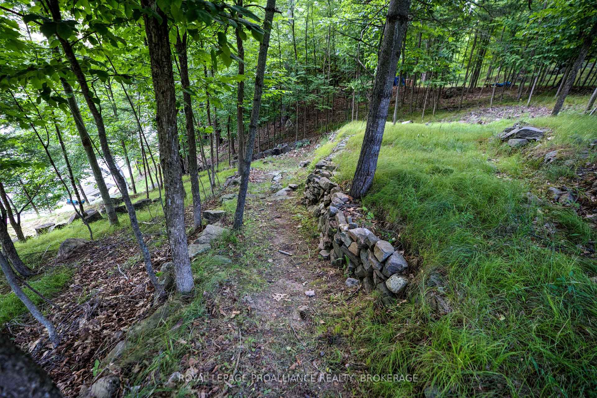 Photo 36 of 39 Rugged Lane, Rideau Lakes, Rideau Lakes (South Crosby) Twp — HOMEH