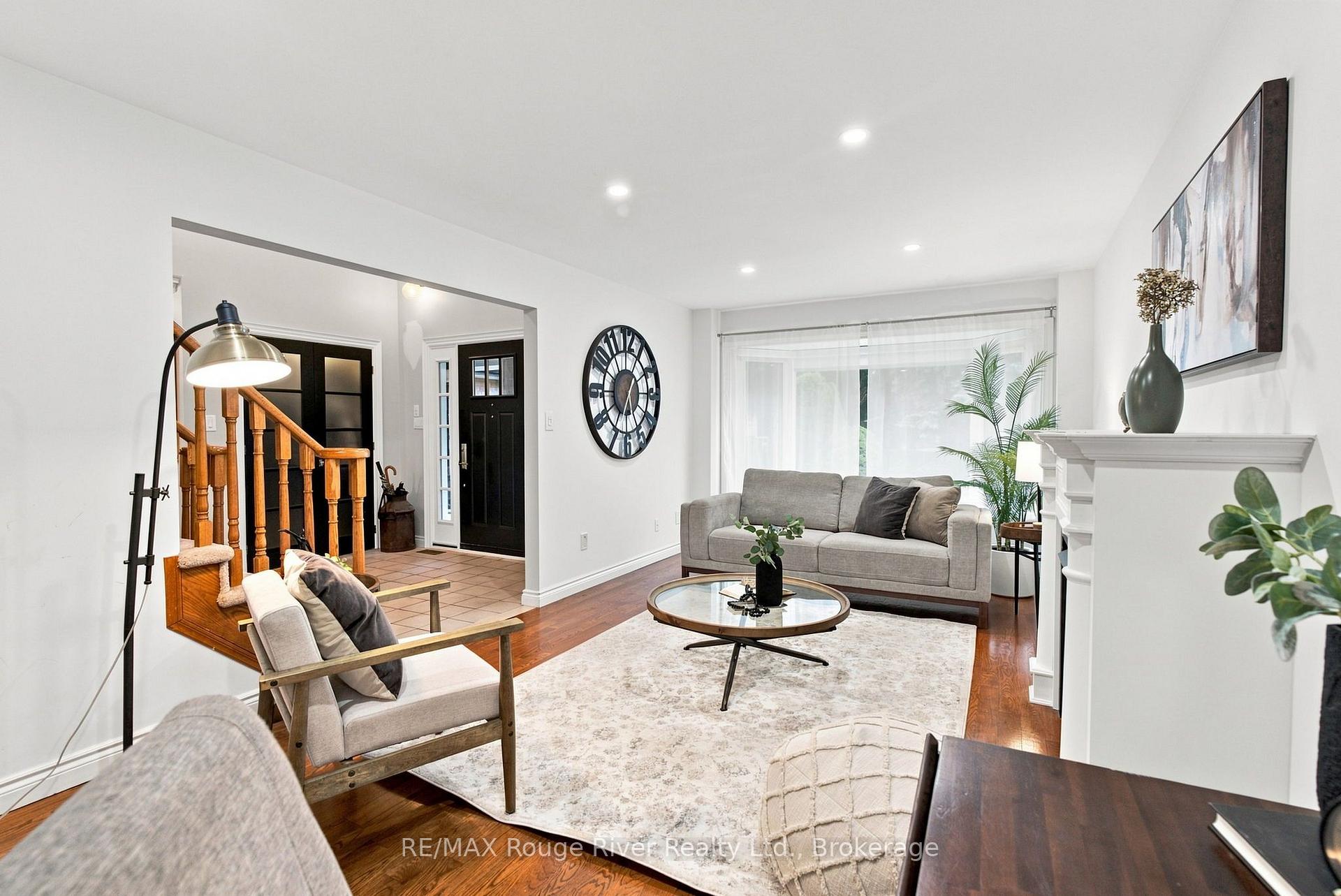 Photo 6 of 7 Lyndhurst Crescent, Whitby, Williamsburg — HOMEH
