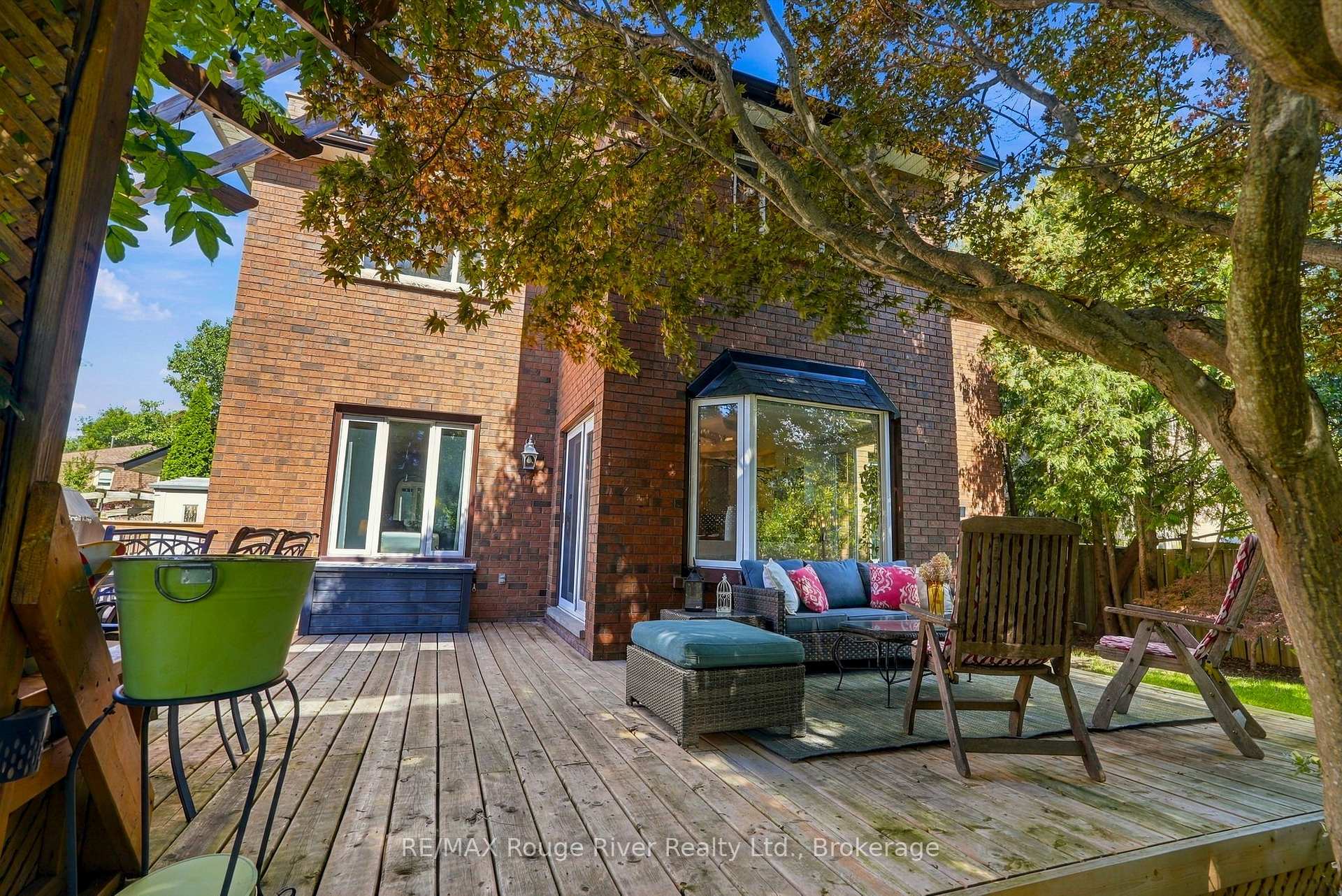 Photo 43 of 7 Lyndhurst Crescent, Whitby, Williamsburg — HOMEH