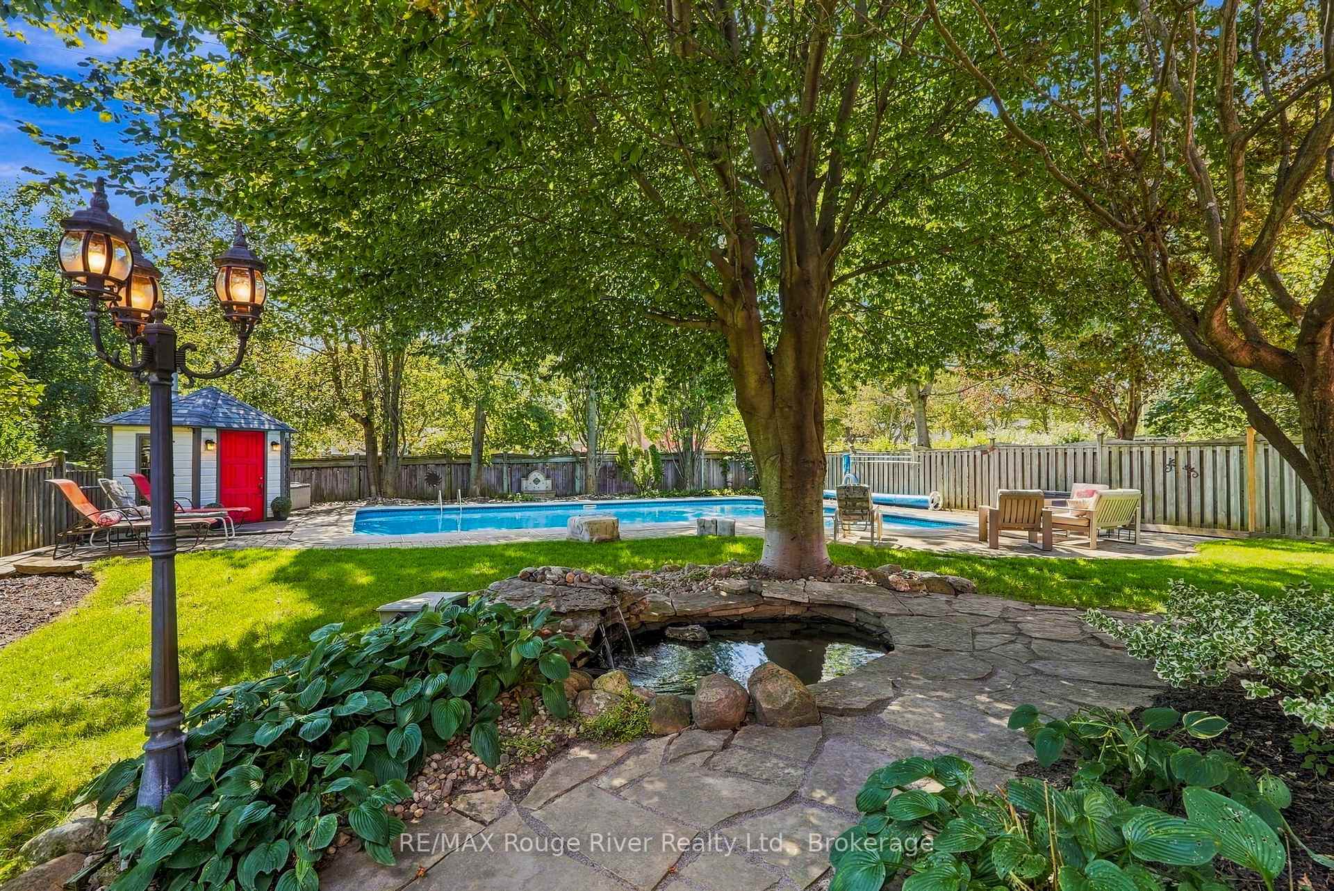 Photo 45 of 7 Lyndhurst Crescent, Whitby, Williamsburg — HOMEH