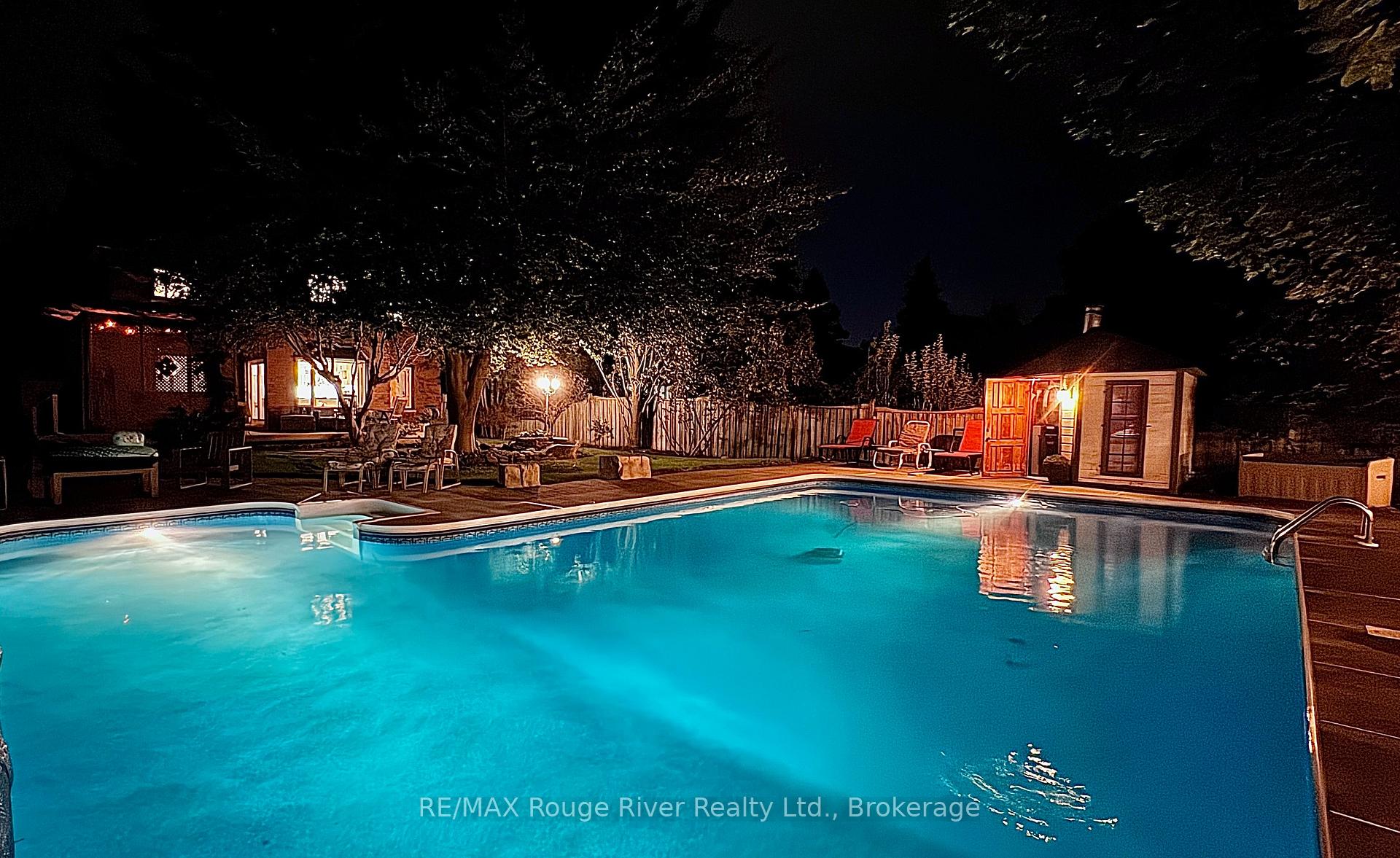 Photo 49 of 7 Lyndhurst Crescent, Whitby, Williamsburg — HOMEH