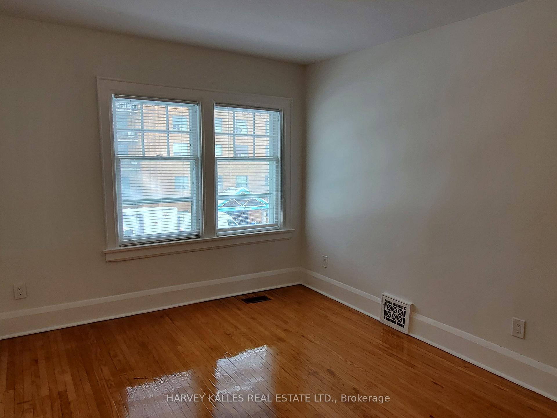Photo 12 of Unit Upper, 28 Winona Drive, Toronto, Wychwood — HOMEH