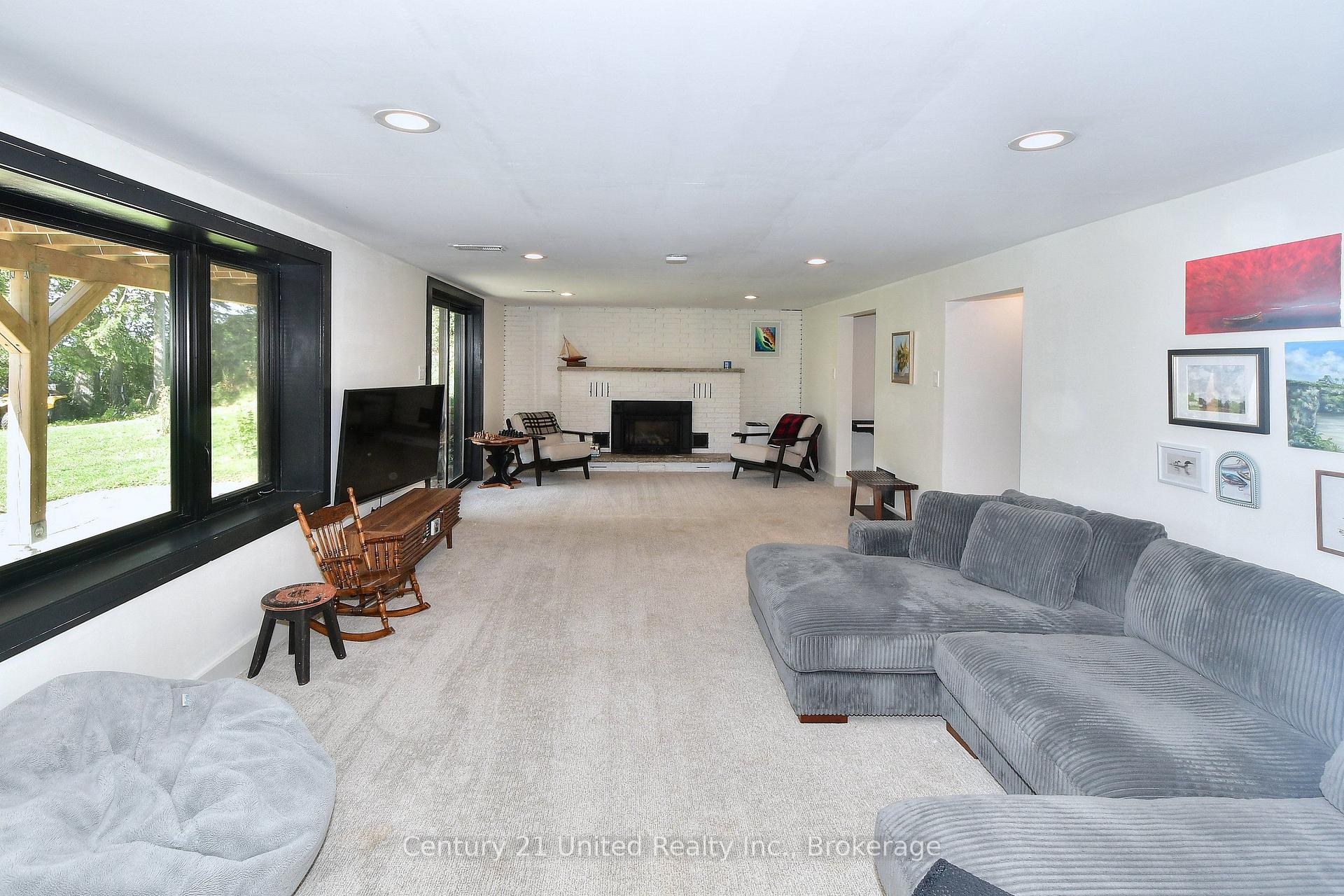 Photo 30 of 1915 Pinehurst Avenue, Selwyn — HOMEH