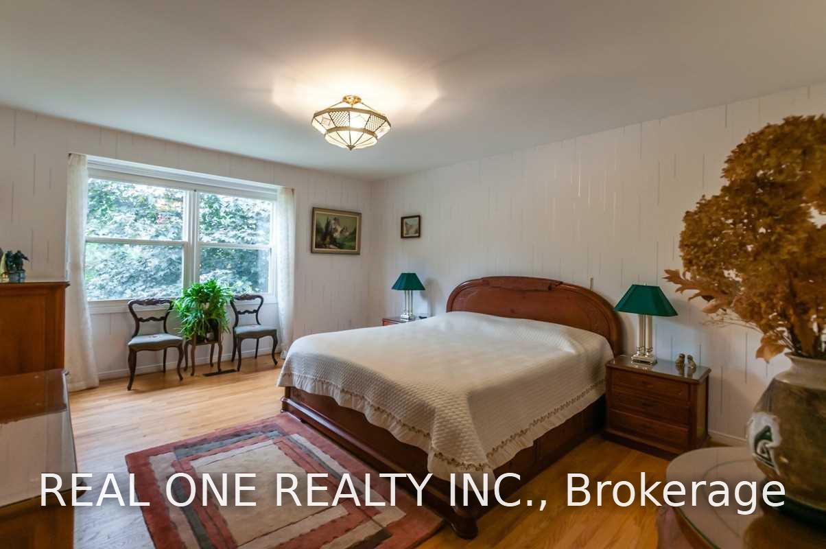 Photo 24 of 125 Briarwood Road, Markham, Unionville — HOMEH