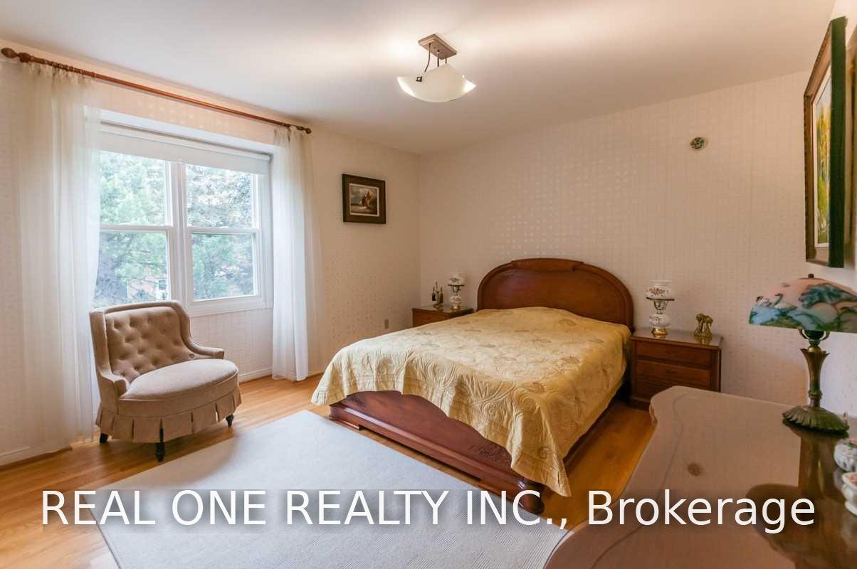 Photo 25 of 125 Briarwood Road, Markham, Unionville — HOMEH