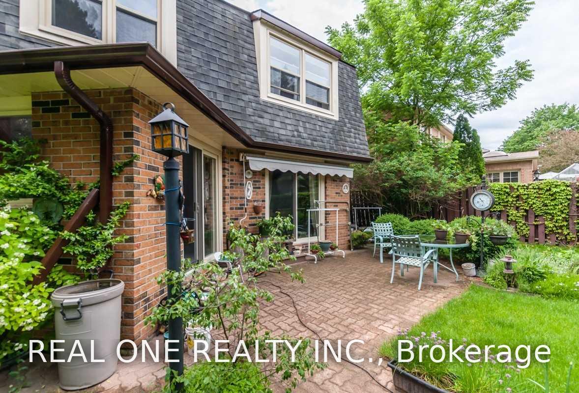 Photo 32 of 125 Briarwood Road, Markham, Unionville — HOMEH