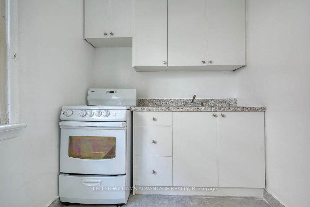 Photo 8 of 24 Indian Road Crescent, Toronto, High Park North — HOMEH