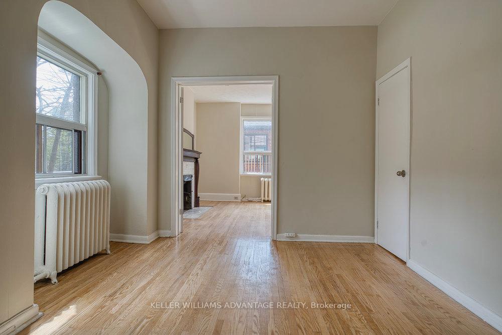 Photo 13 of 24 Indian Road Crescent, Toronto, High Park North — HOMEH