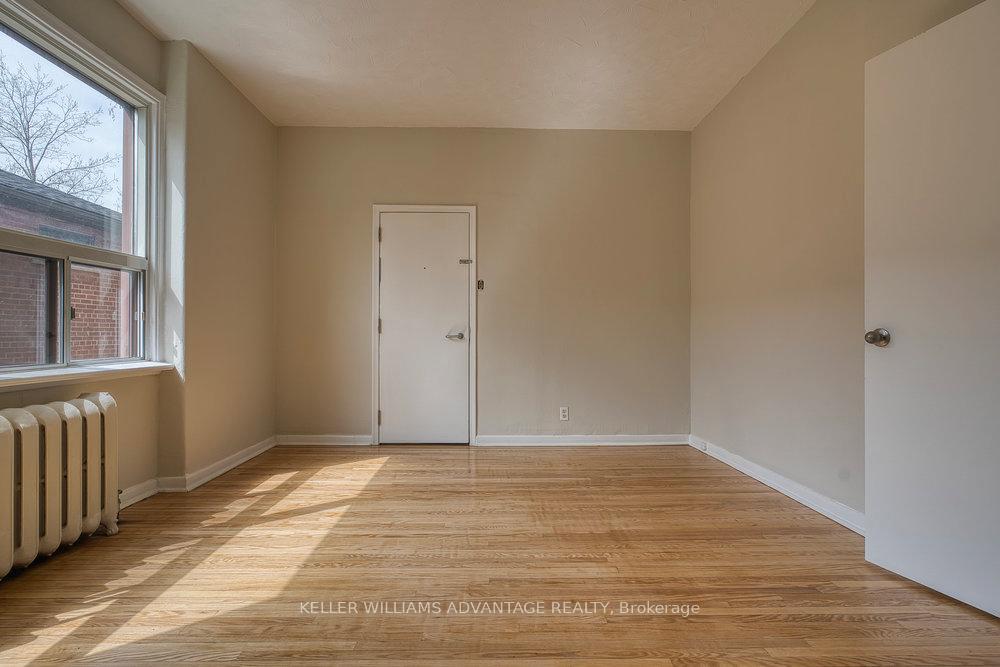 Photo 16 of 24 Indian Road Crescent, Toronto, High Park North — HOMEH