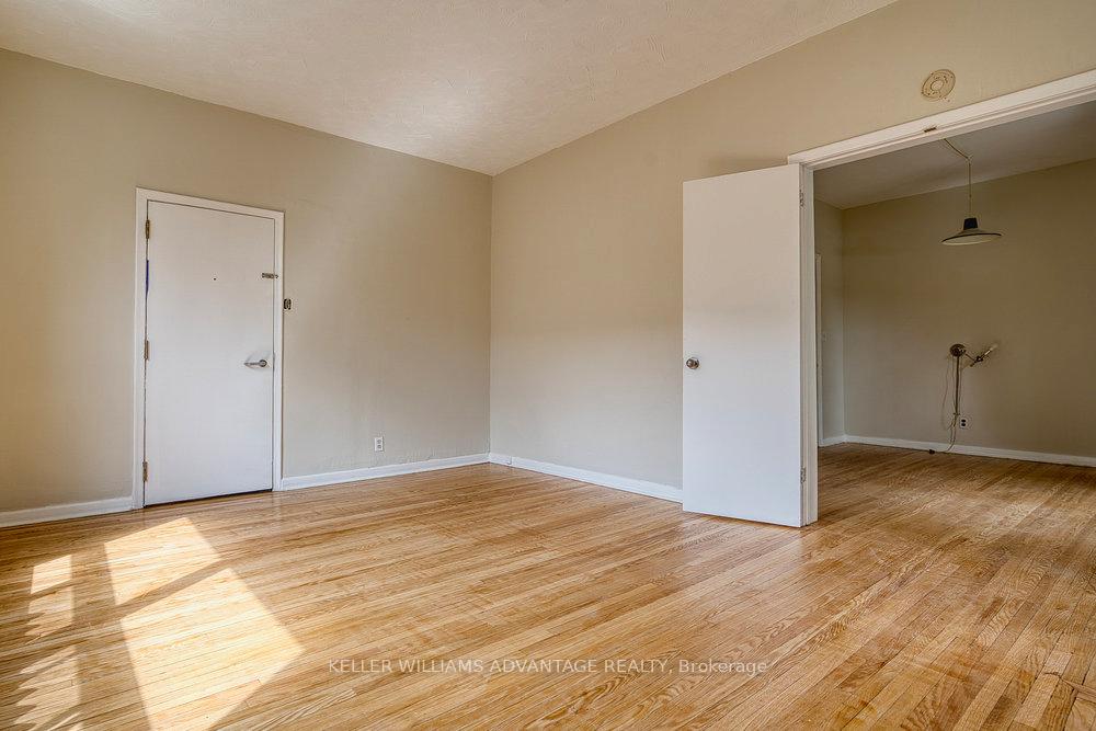 Photo 17 of 24 Indian Road Crescent, Toronto, High Park North — HOMEH