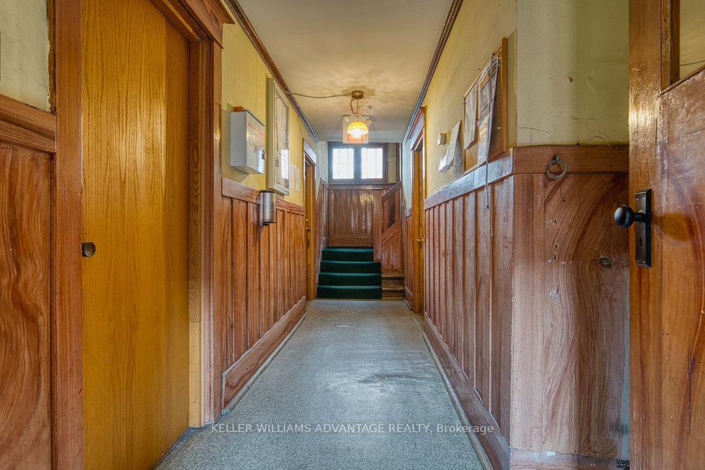 Photo 19 of 24 Indian Road Crescent, Toronto, High Park North — HOMEH