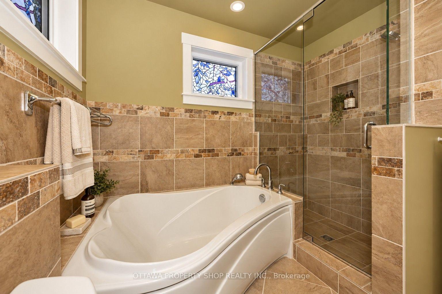 Photo 21 of 3146 Dumaurier Avenue, Ottawa, Fairfield Heights — HOMEH