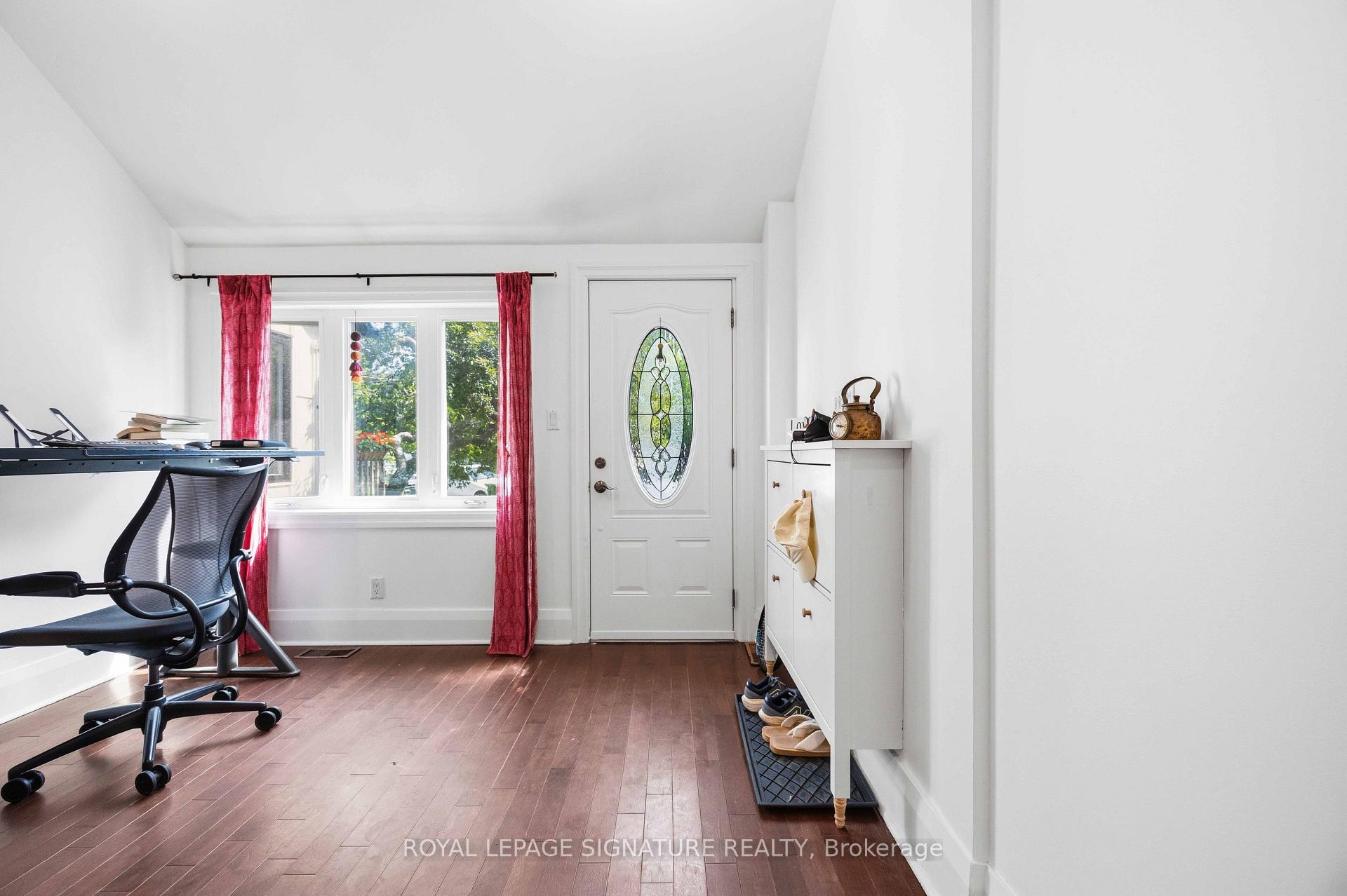 Photo 6 of 150 Elmer Avenue, Toronto, The Beaches — HOMEH