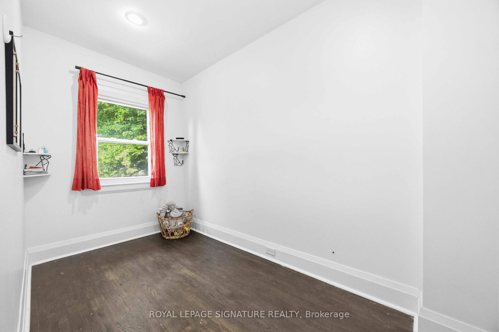 Photo 13 of 150 Elmer Avenue, Toronto, The Beaches — HOMEH