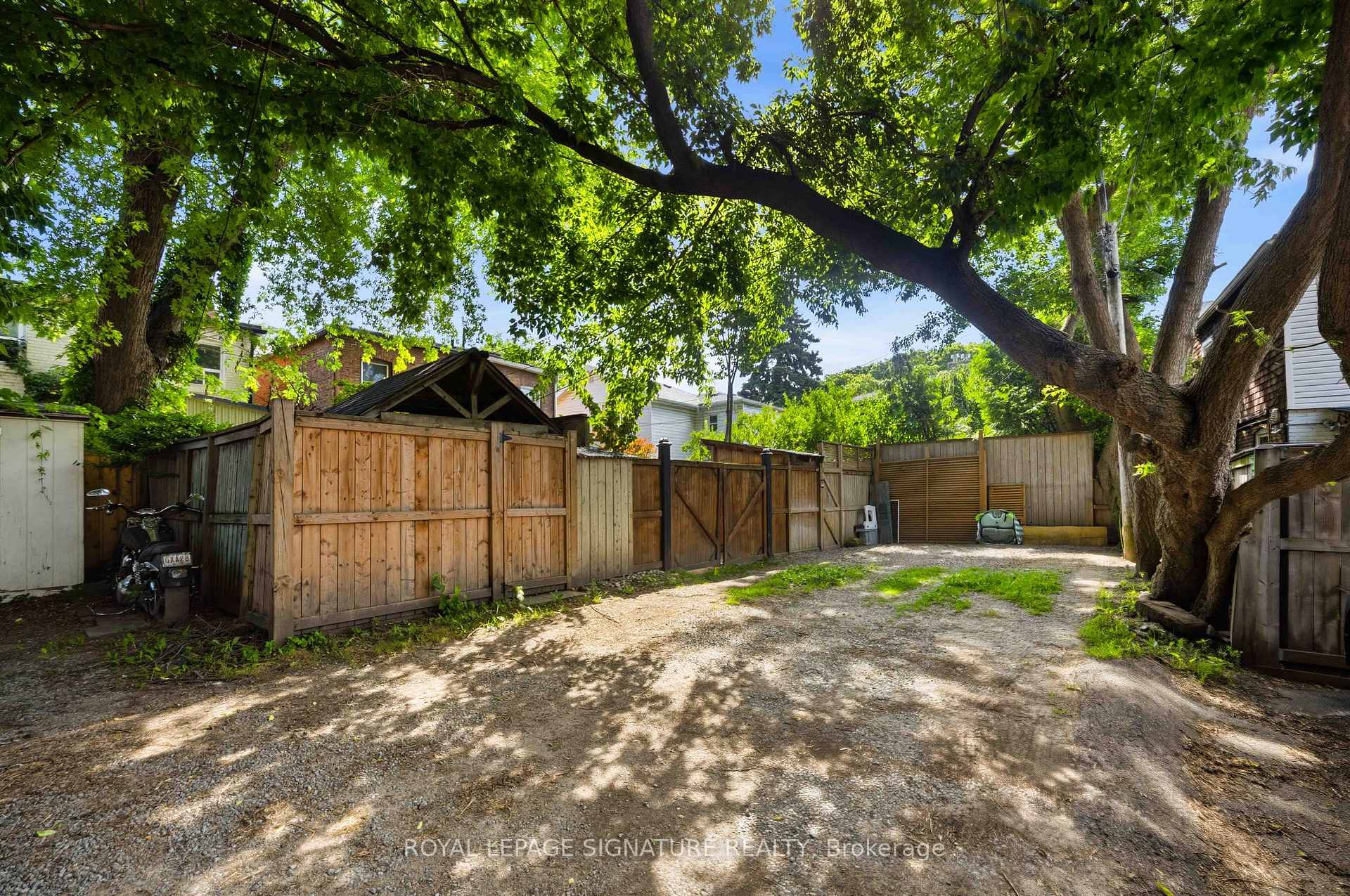 Photo 24 of 150 Elmer Avenue, Toronto, The Beaches — HOMEH