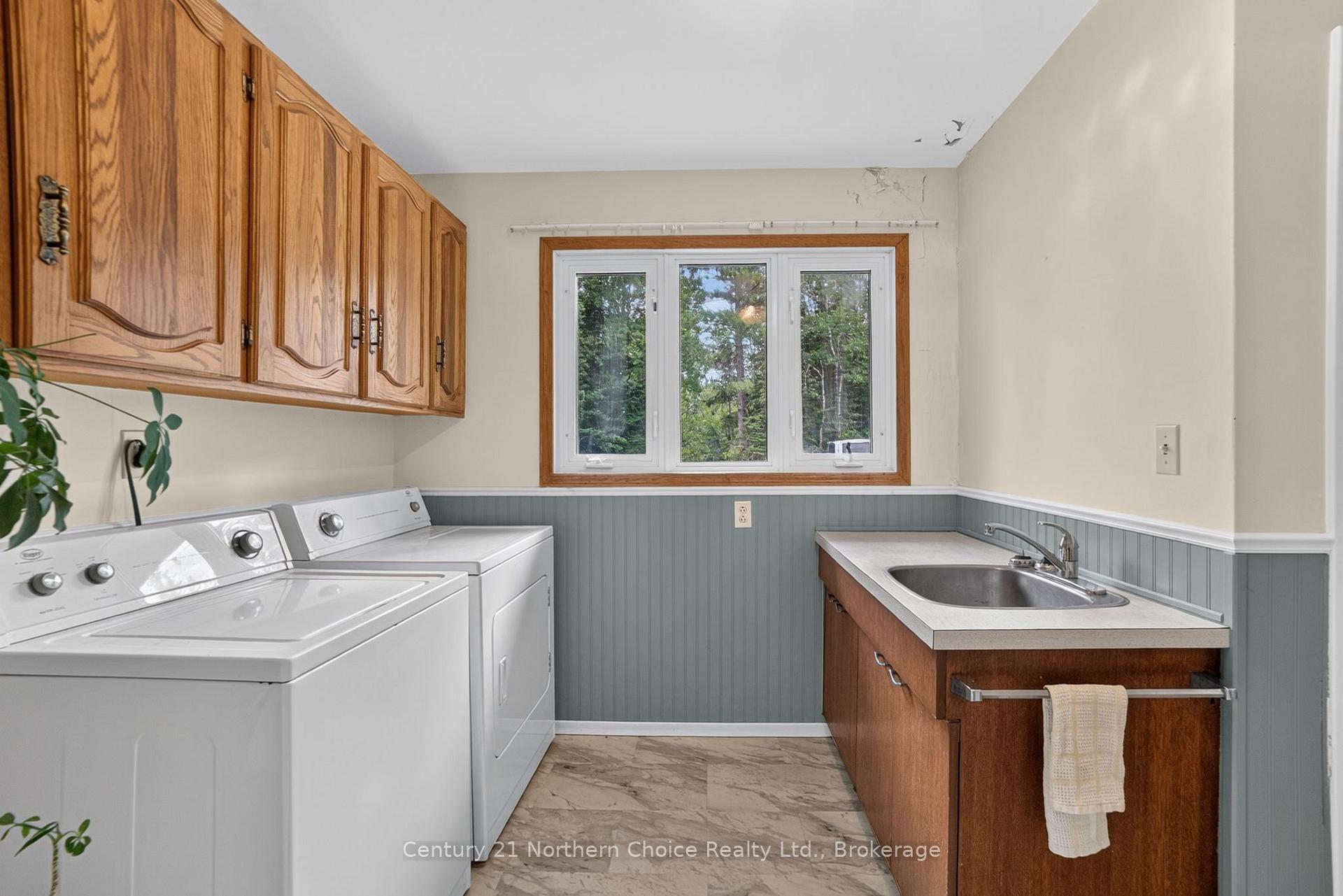 Photo 12 of 15 Parmeter Road, Kenora, Kenora East — HOMEH