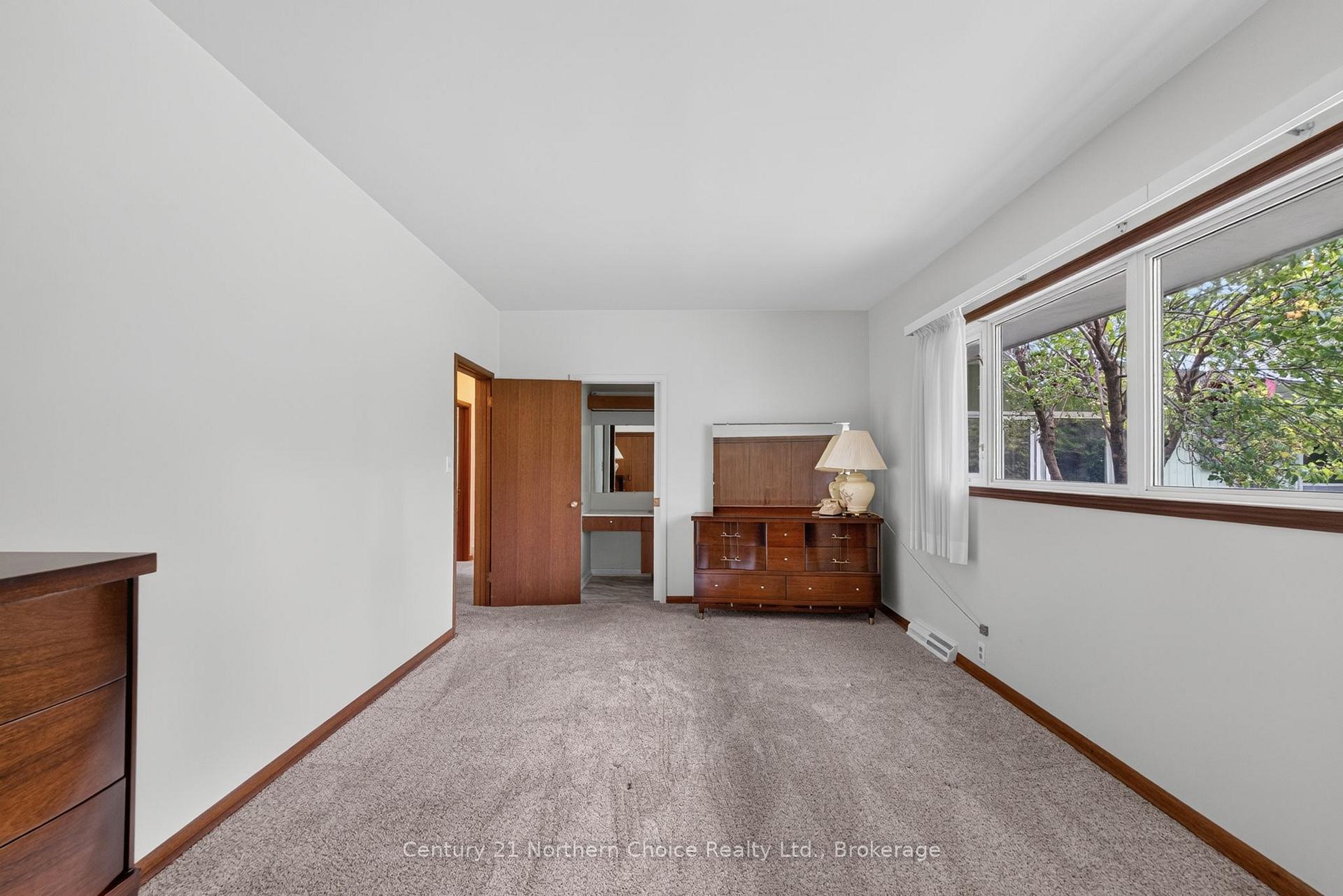 Photo 32 of 15 Parmeter Road, Kenora, Kenora East — HOMEH